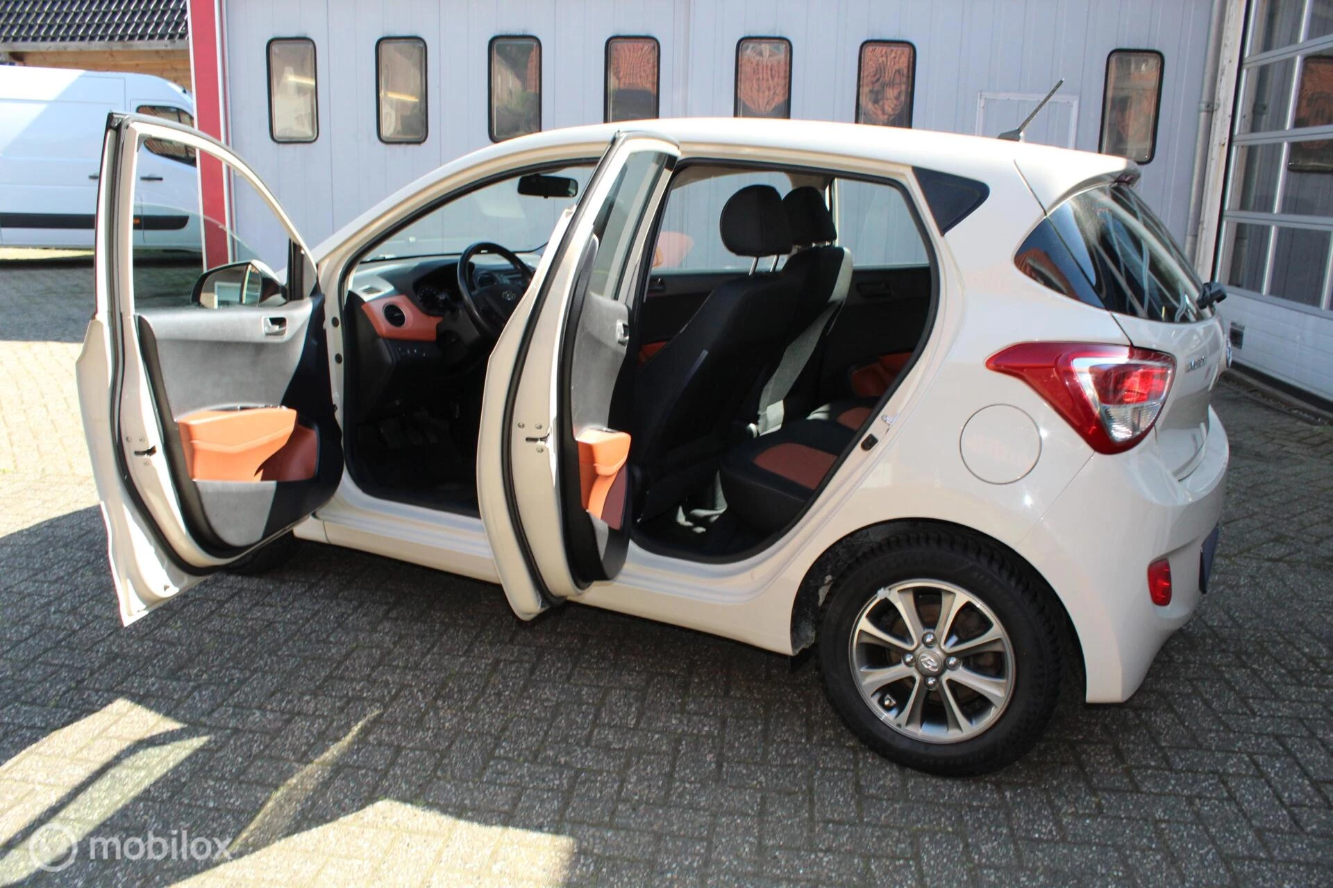 Hoofdafbeelding Hyundai i10