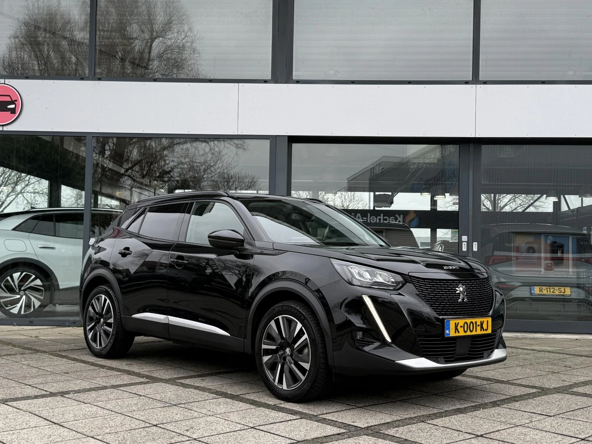 Hoofdafbeelding Peugeot e-2008