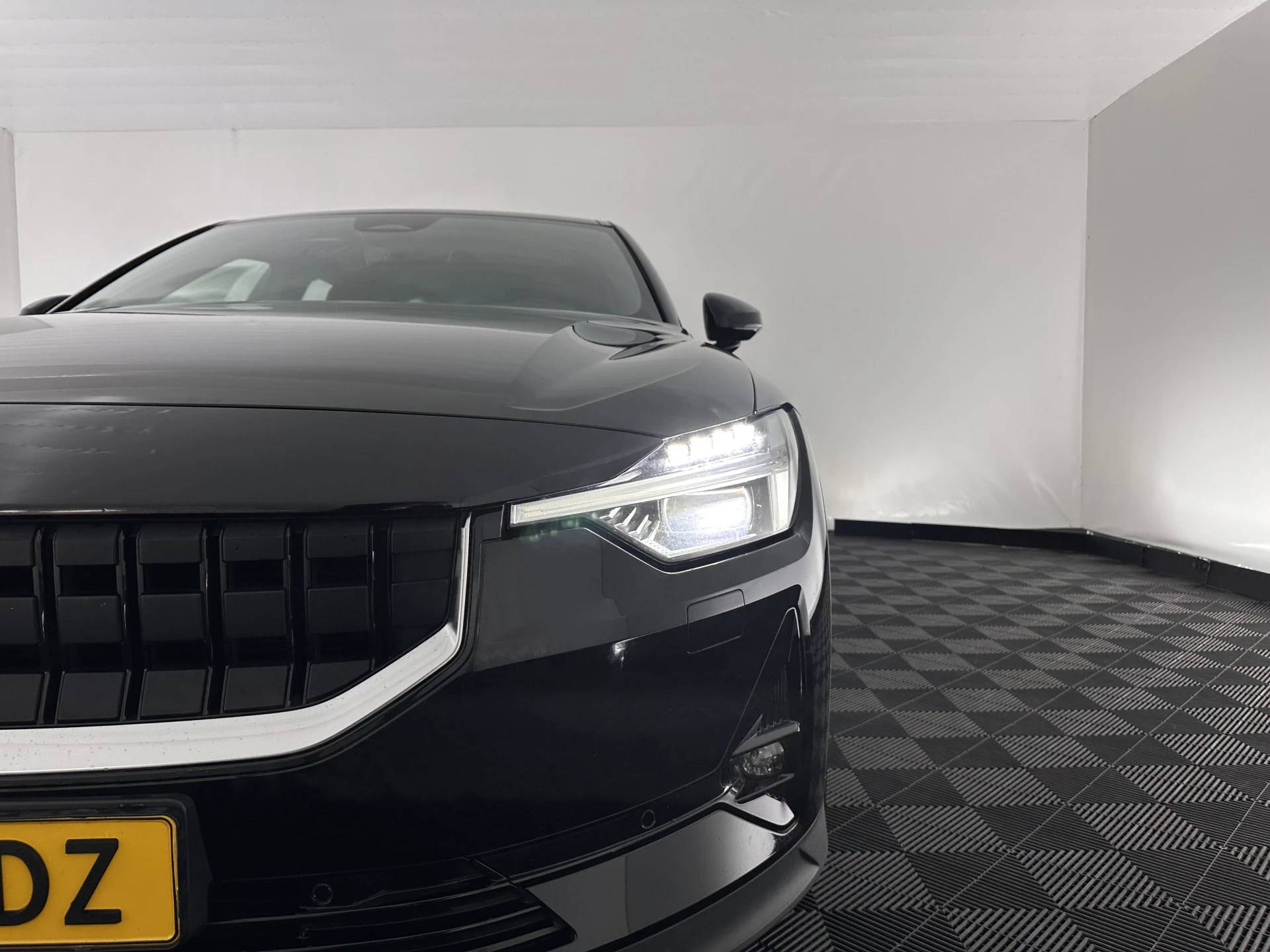 Hoofdafbeelding Polestar 2