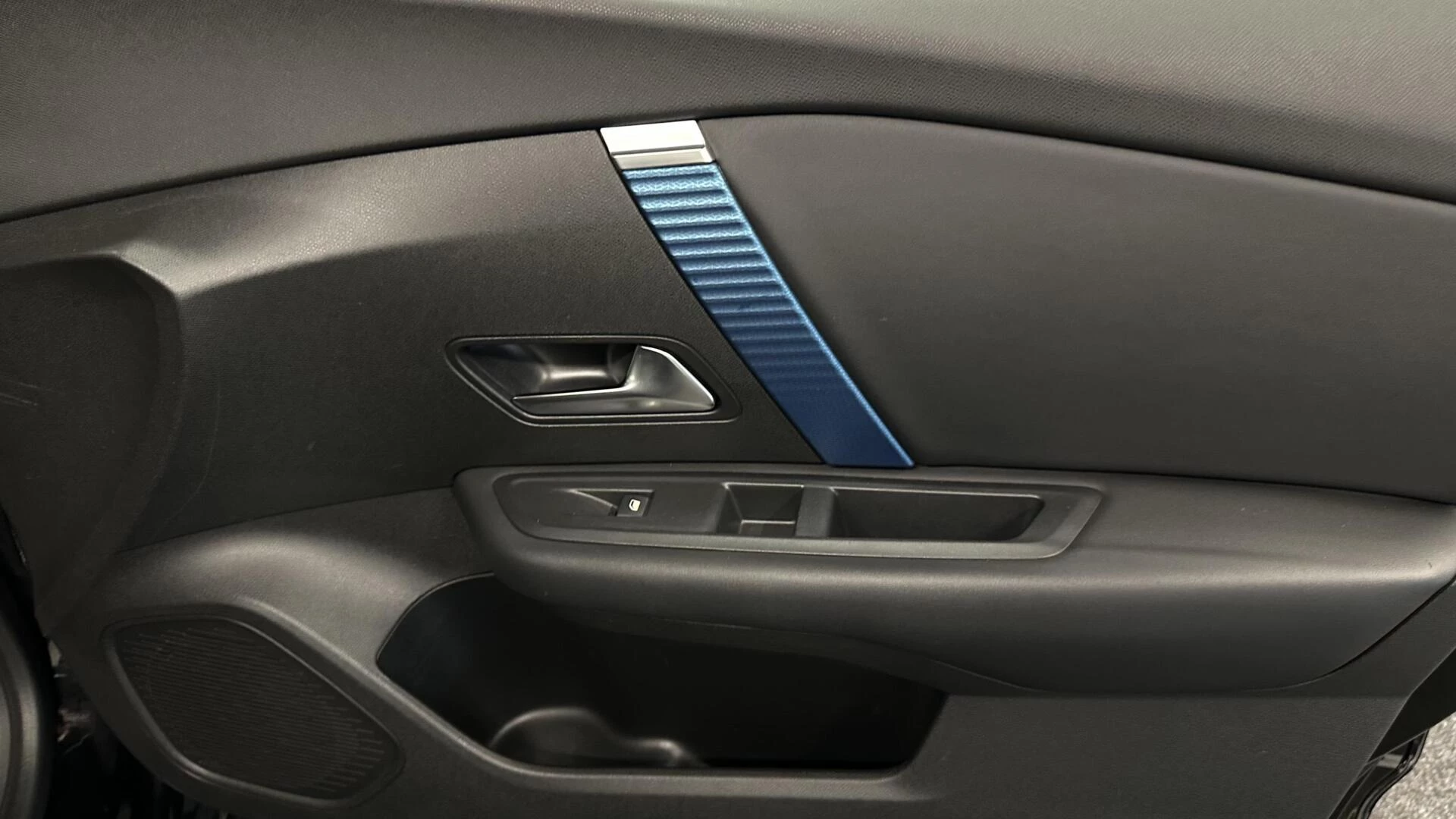 Hoofdafbeelding Citroën ë-C4 X