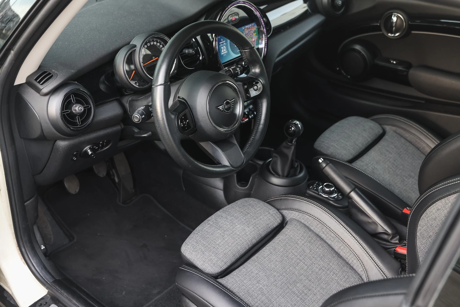 Hoofdafbeelding MINI One