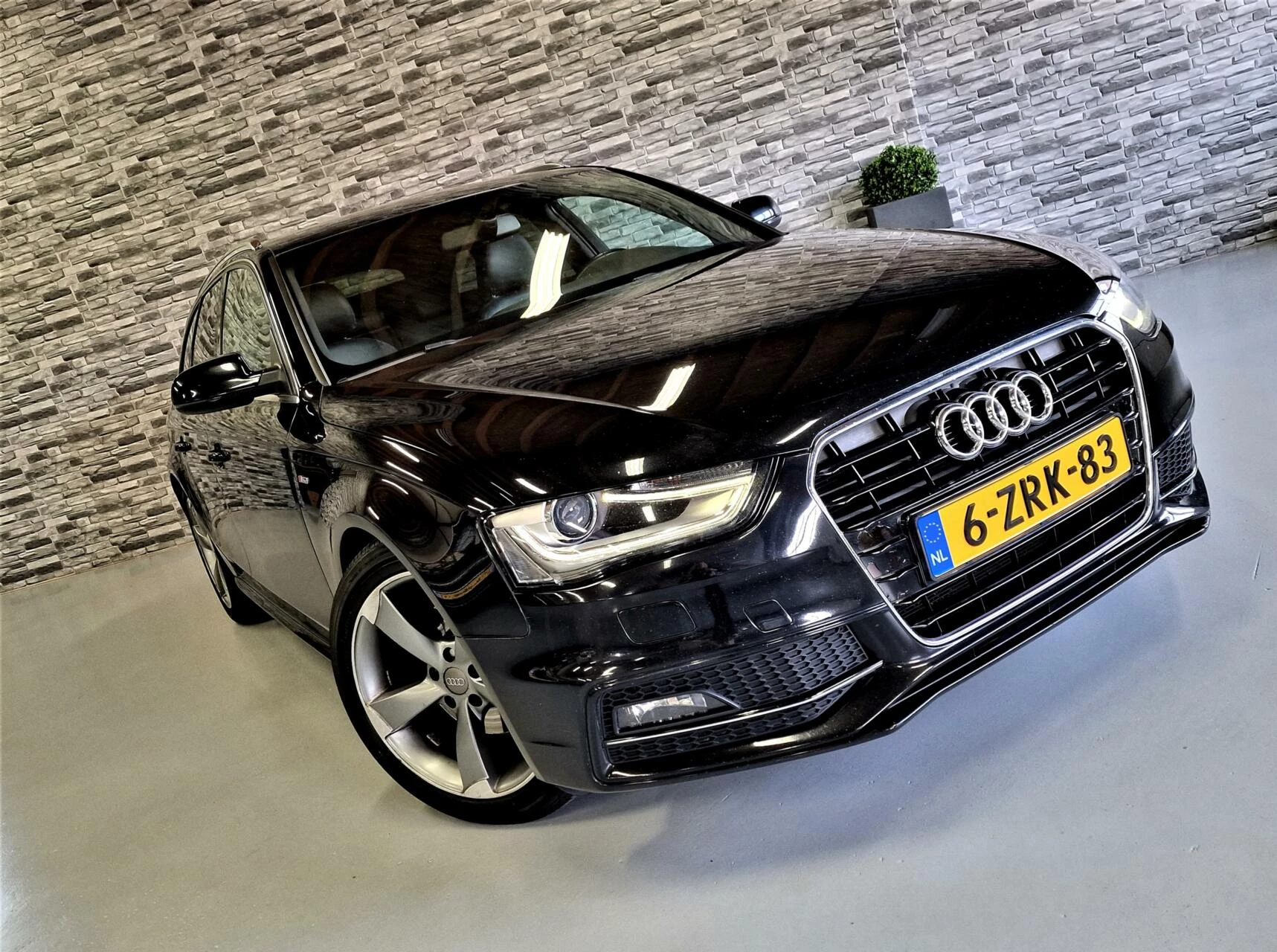 Hoofdafbeelding Audi A4