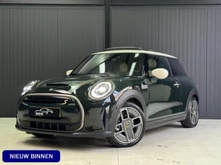 MINI Electric Mini Resolute Edition 33 kWh | €22.800,- incl subsidie |Panoramadak | Harman/Kardon | Camera | Stoelverwarming | Keyless