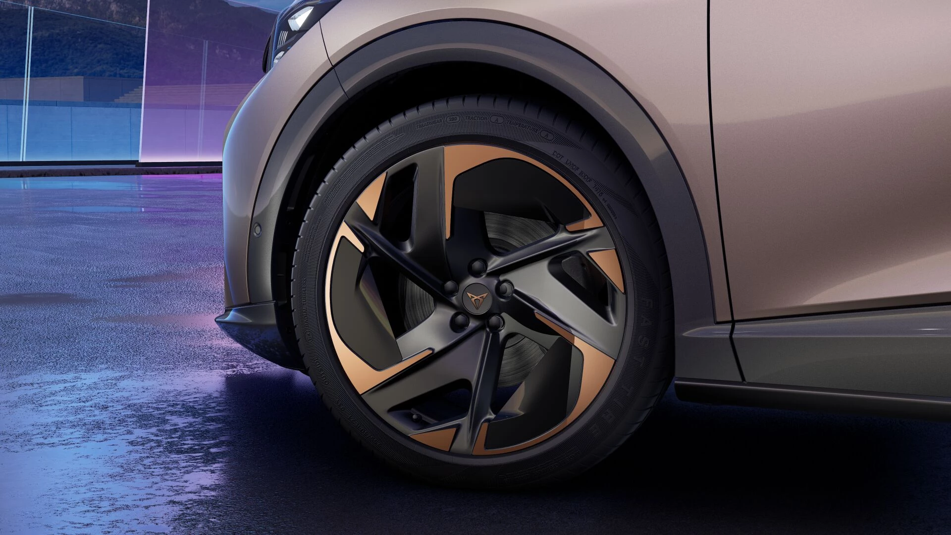 Hoofdafbeelding CUPRA Tavascan