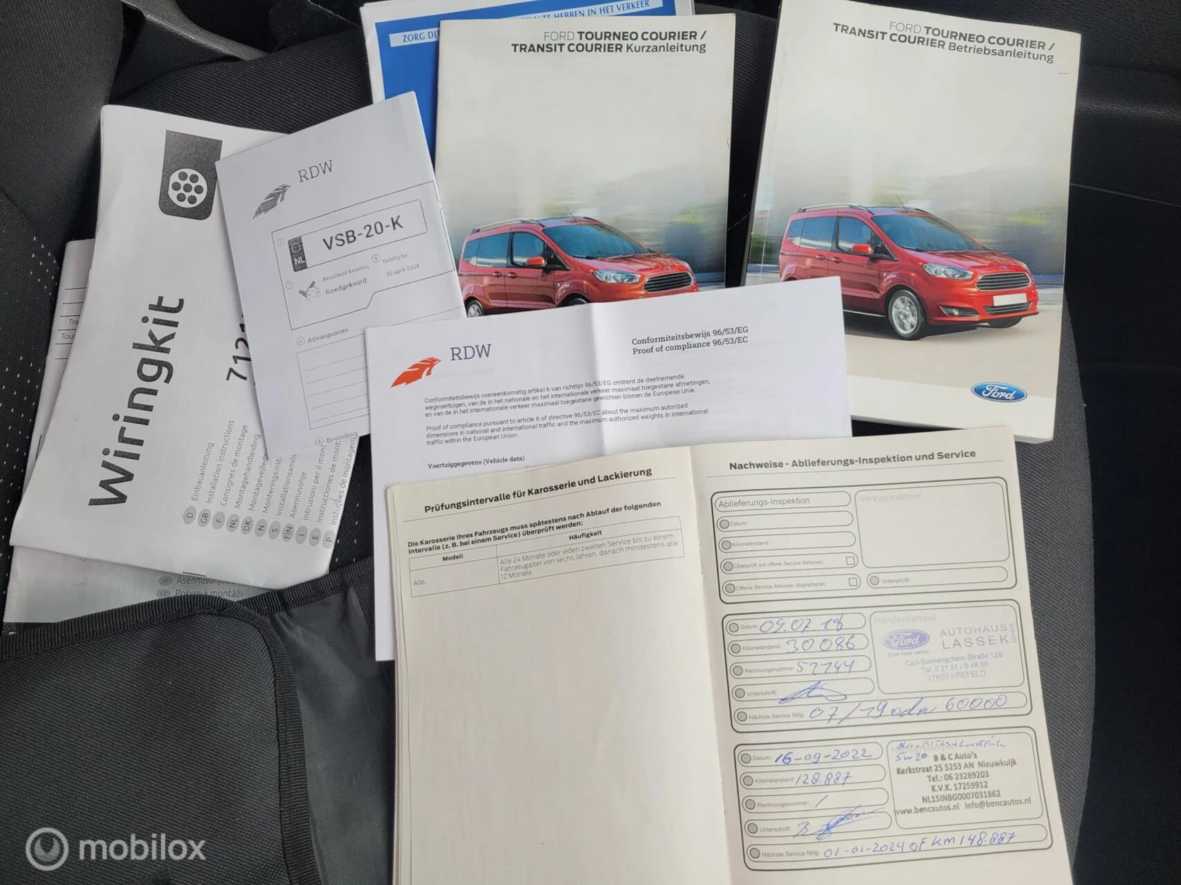 Hoofdafbeelding Ford Transit Courier