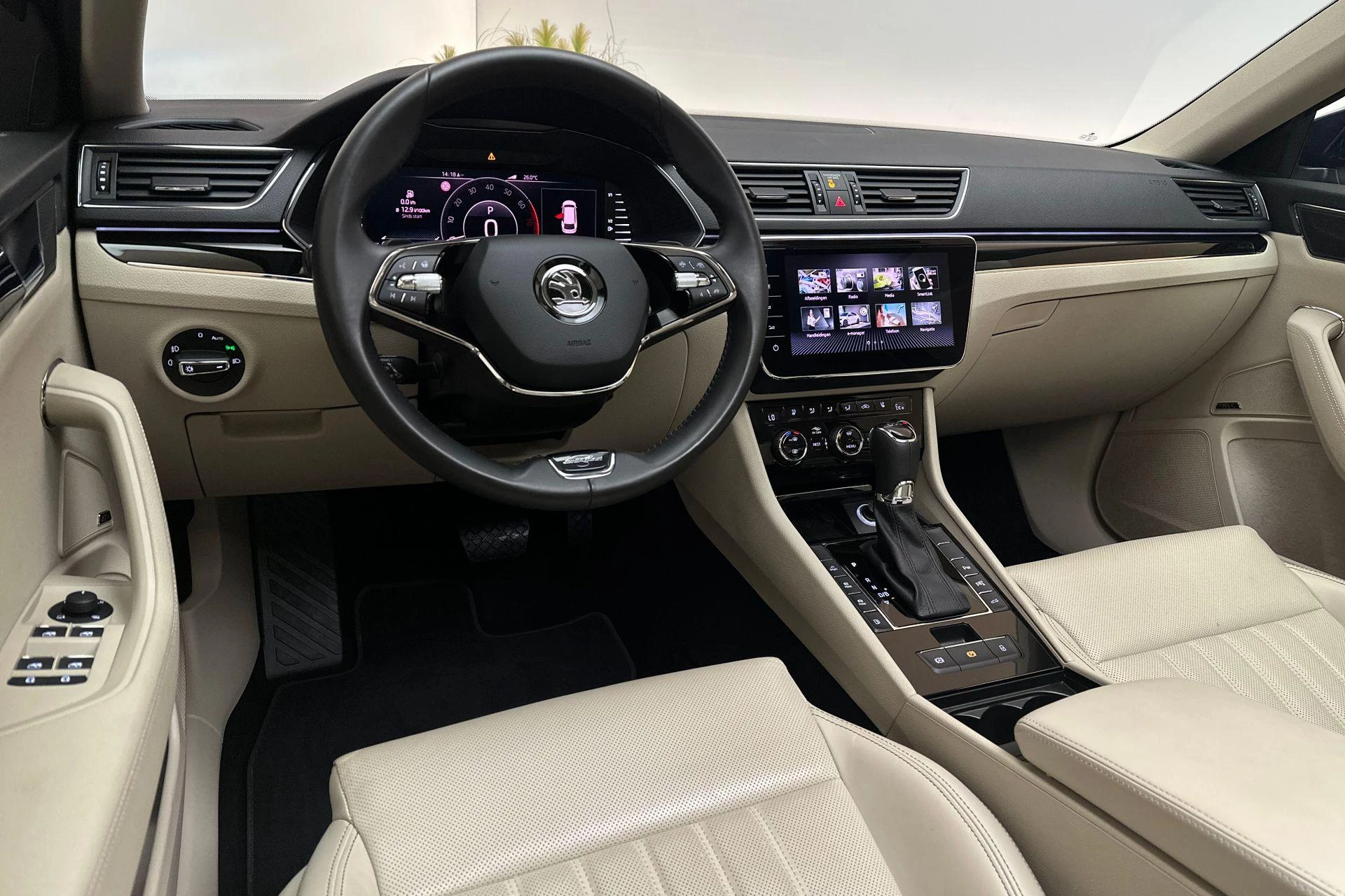 Hoofdafbeelding Škoda Superb