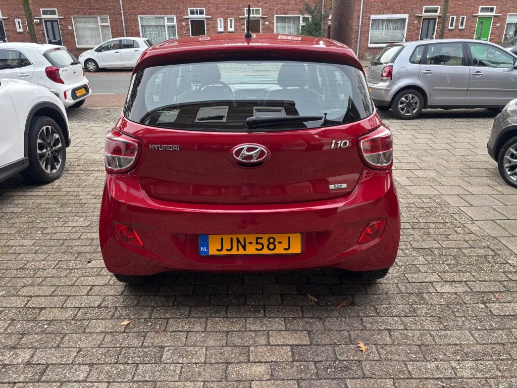 Hoofdafbeelding Hyundai i10