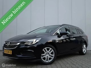 Hoofdafbeelding Opel Astra OPEL ASTRA SPORTS TOURER 1.0 BUSINESS+/CARPLAY/STOEL&STUURVERWARMING/BLEUTOOTH/NAVI