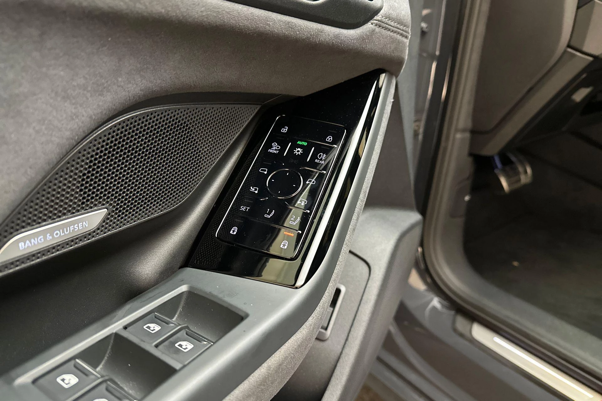 Hoofdafbeelding Audi A6 Avant e-tron