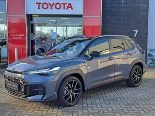 Hoofdafbeelding Toyota Corolla Cross Toyota Corolla Cross Hybrid 180 GR Sport NIEUW DIRECT LEVERBAAR STOEL/STUURWIELVERWARMING PDC DRAADLOOS LADEN