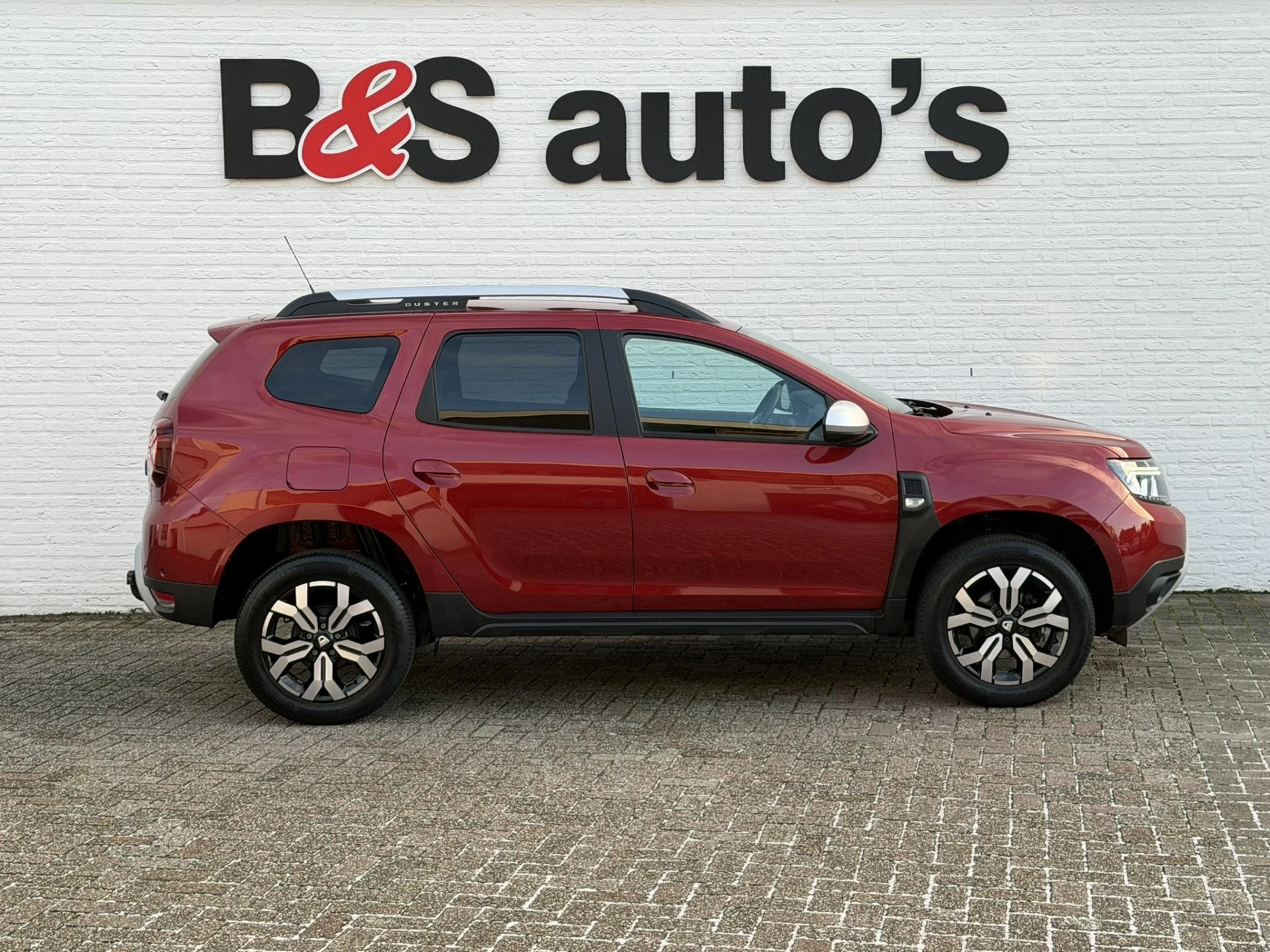 Hoofdafbeelding Dacia Duster