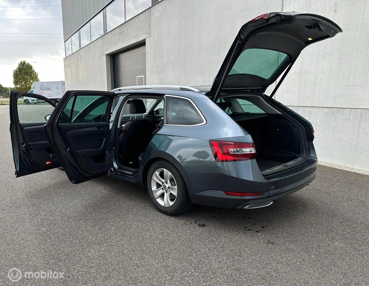 Hoofdafbeelding Škoda Superb