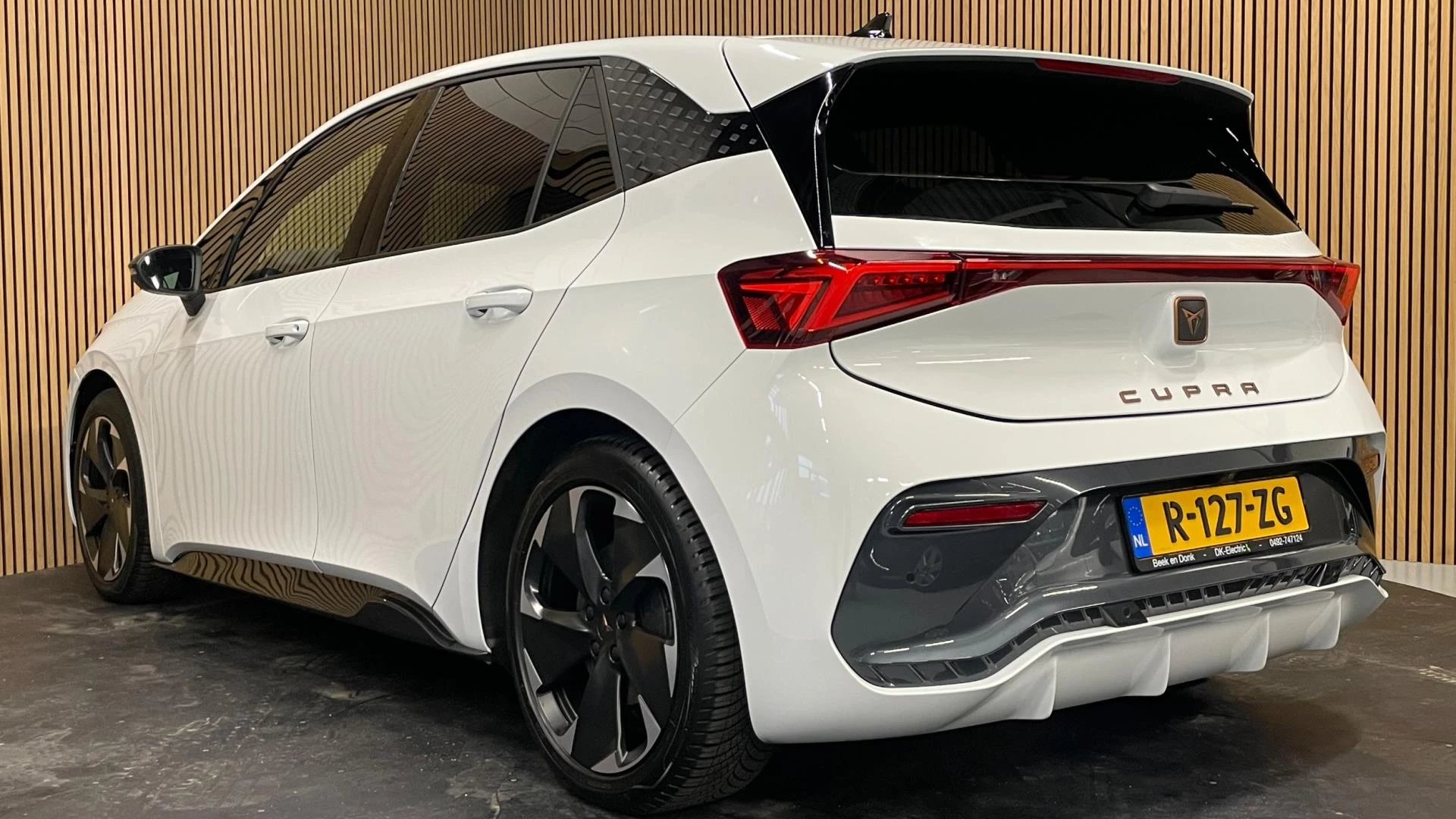 Hoofdafbeelding CUPRA Born