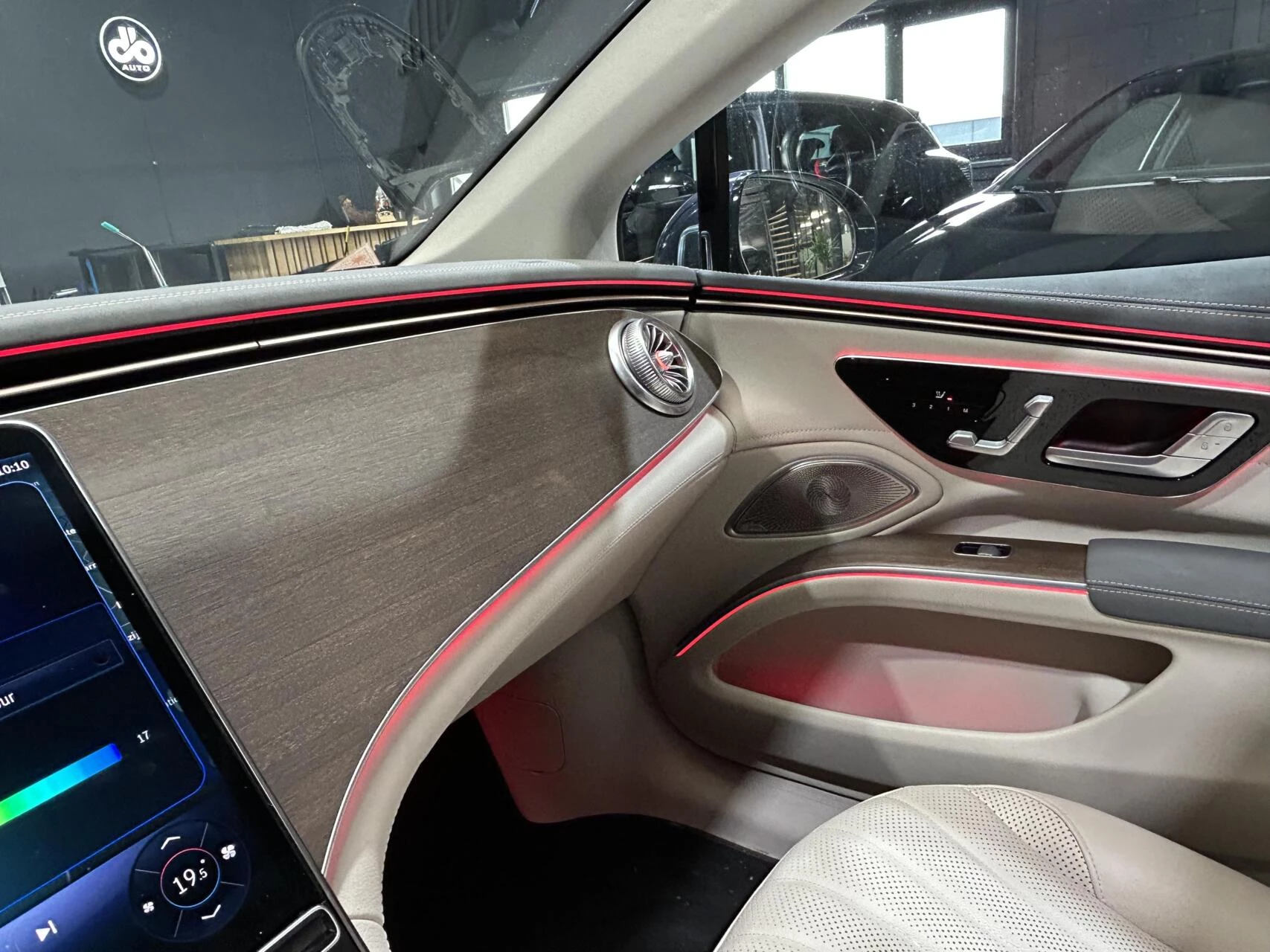 Hoofdafbeelding Mercedes-Benz EQS