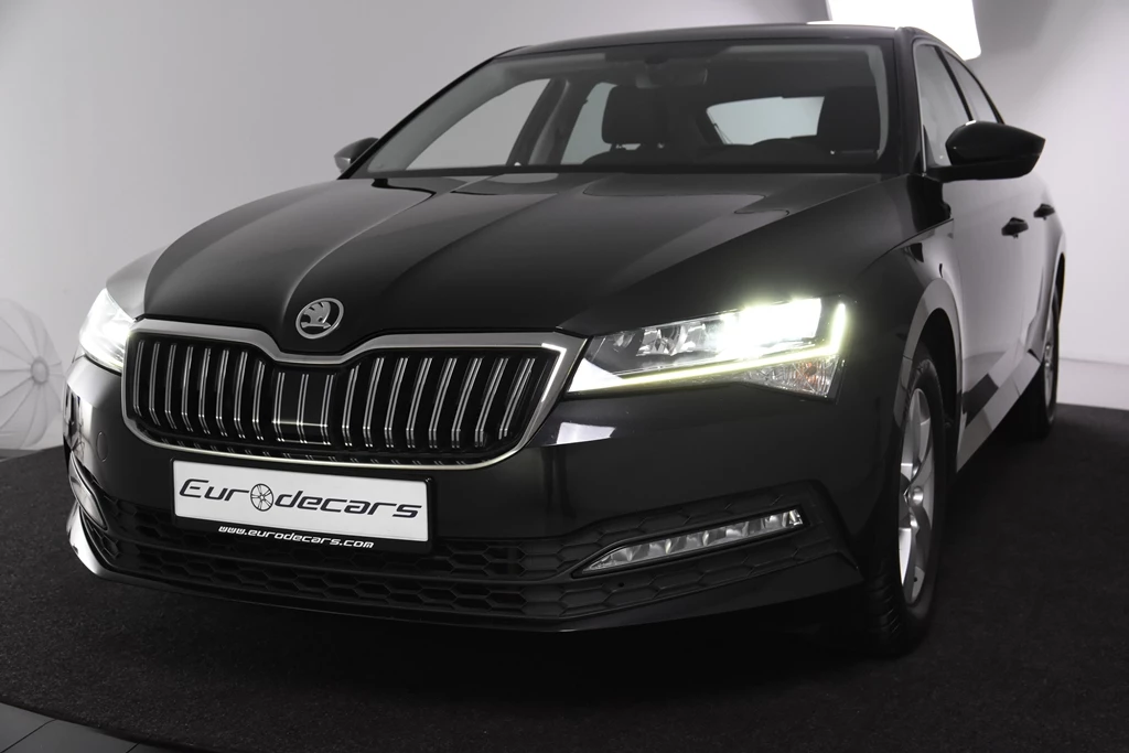 Hoofdafbeelding Škoda Superb