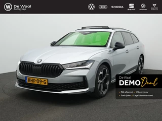 Skoda Superb Combi 1.5 TSI 204pk DSG PHEV Sportline Business l Panoramadak, Wegklapbare trekhaak, Achteruitrijcamera l