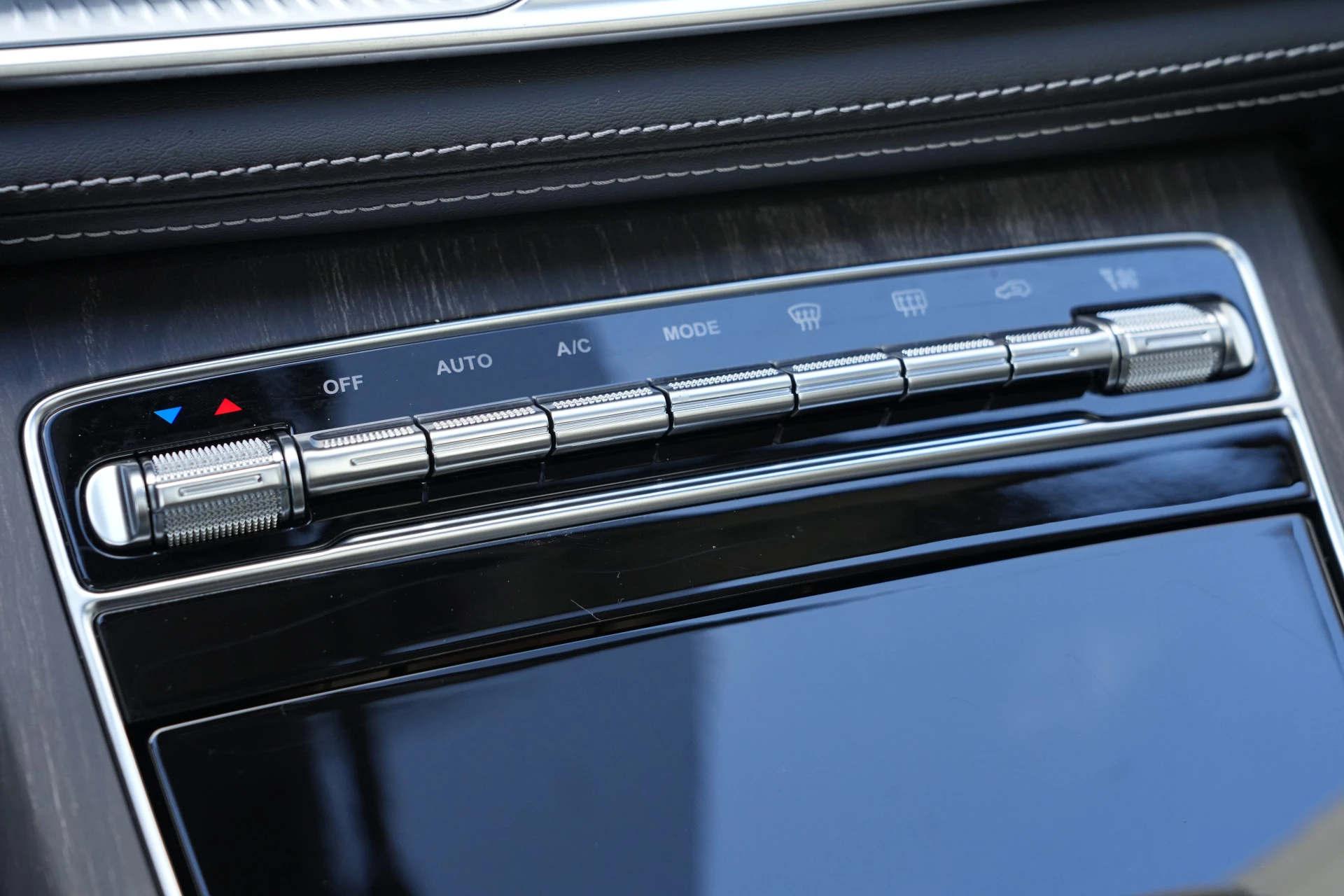 Hoofdafbeelding DFSK E5 PHEV