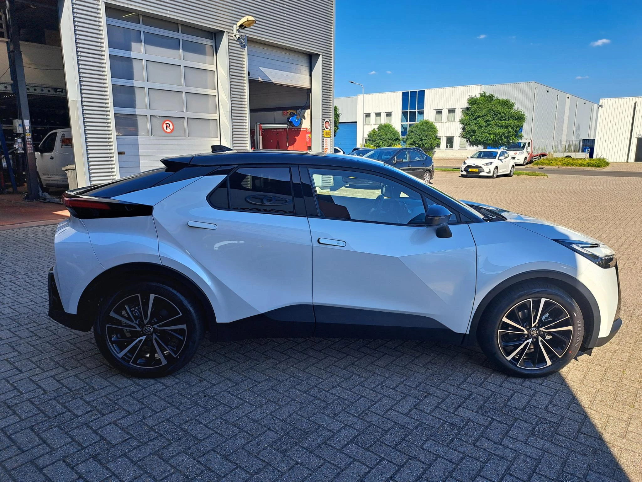 Hoofdafbeelding Toyota C-HR