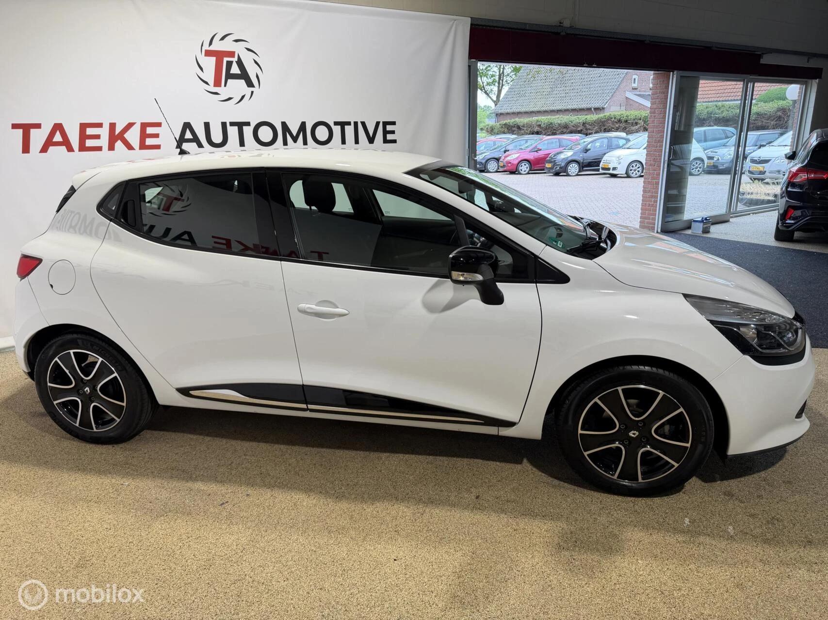 Hoofdafbeelding Renault Clio