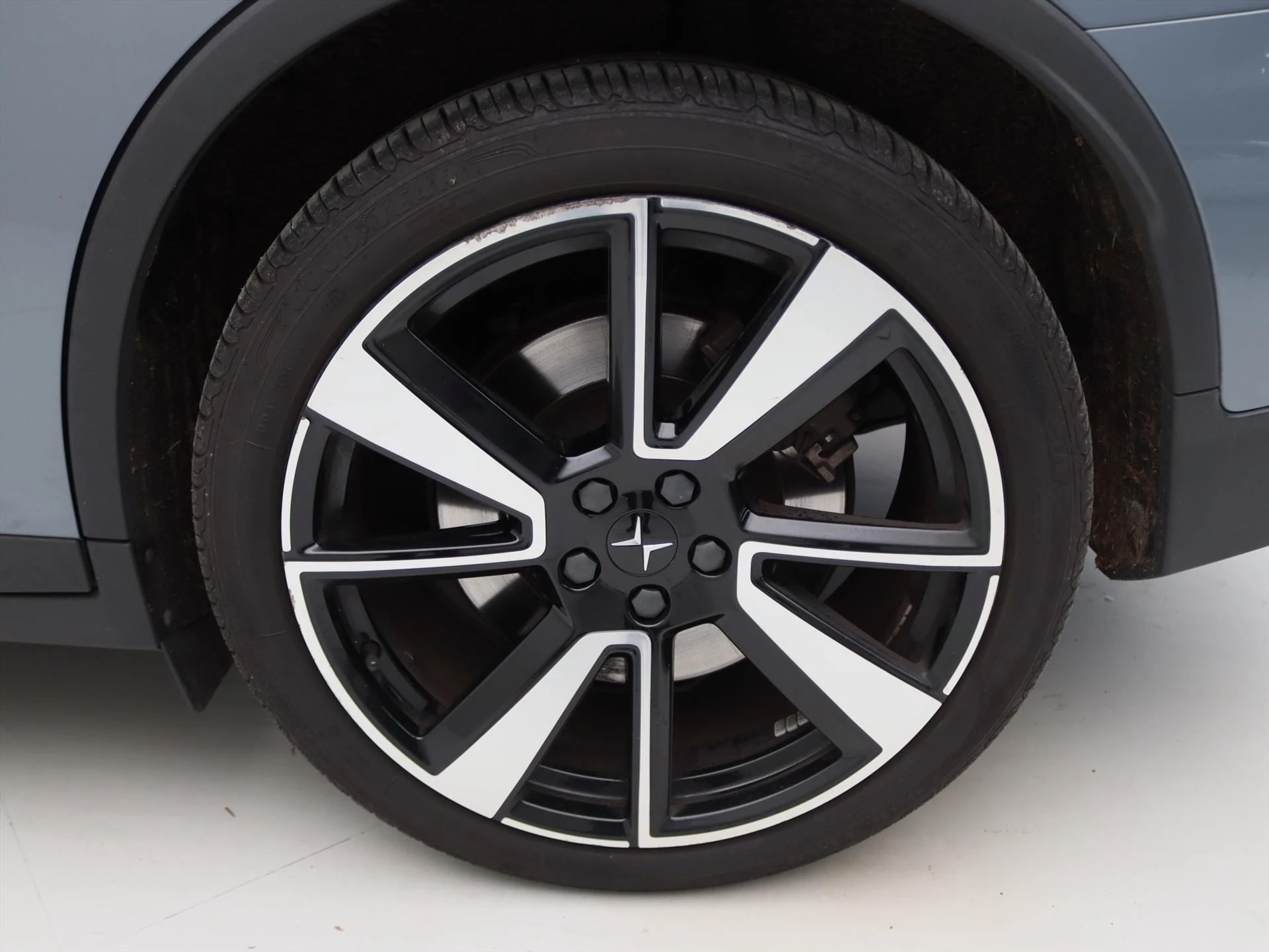 Hoofdafbeelding Polestar 2