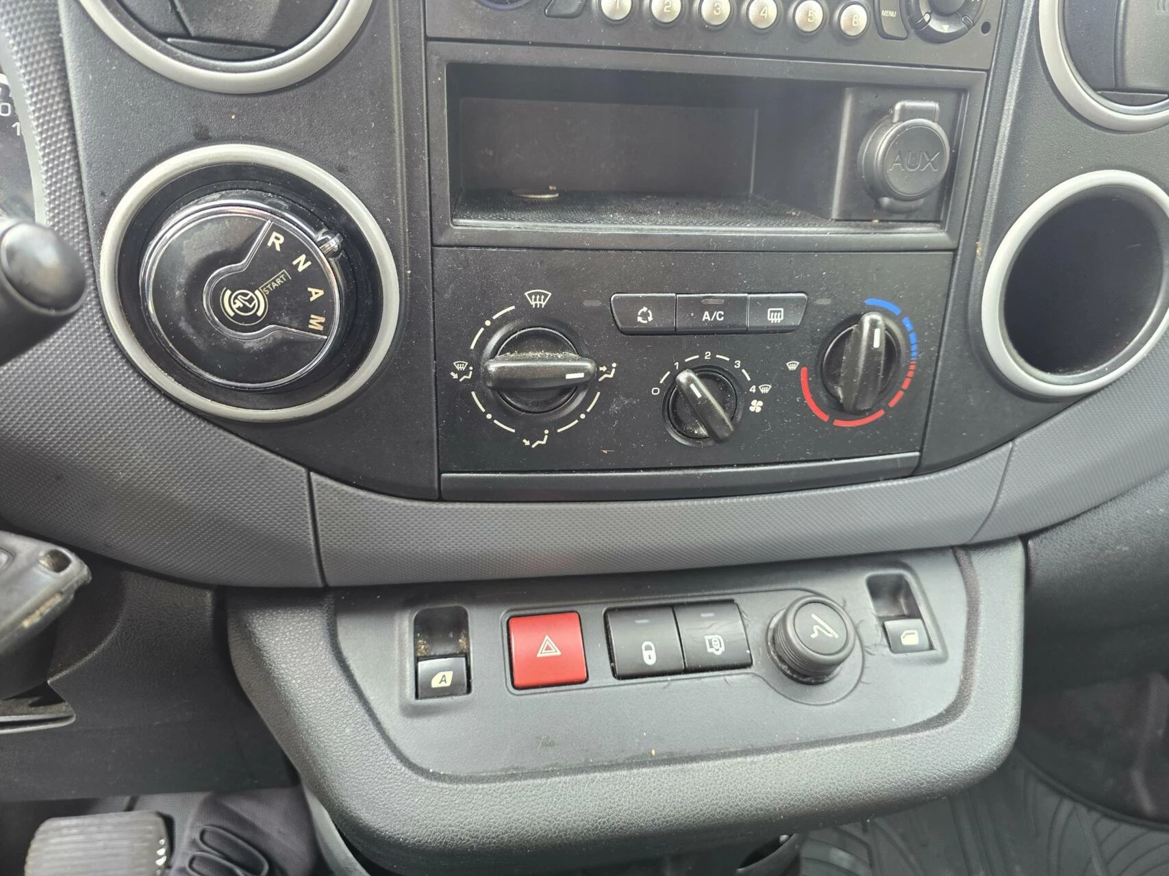 Hoofdafbeelding Peugeot Partner