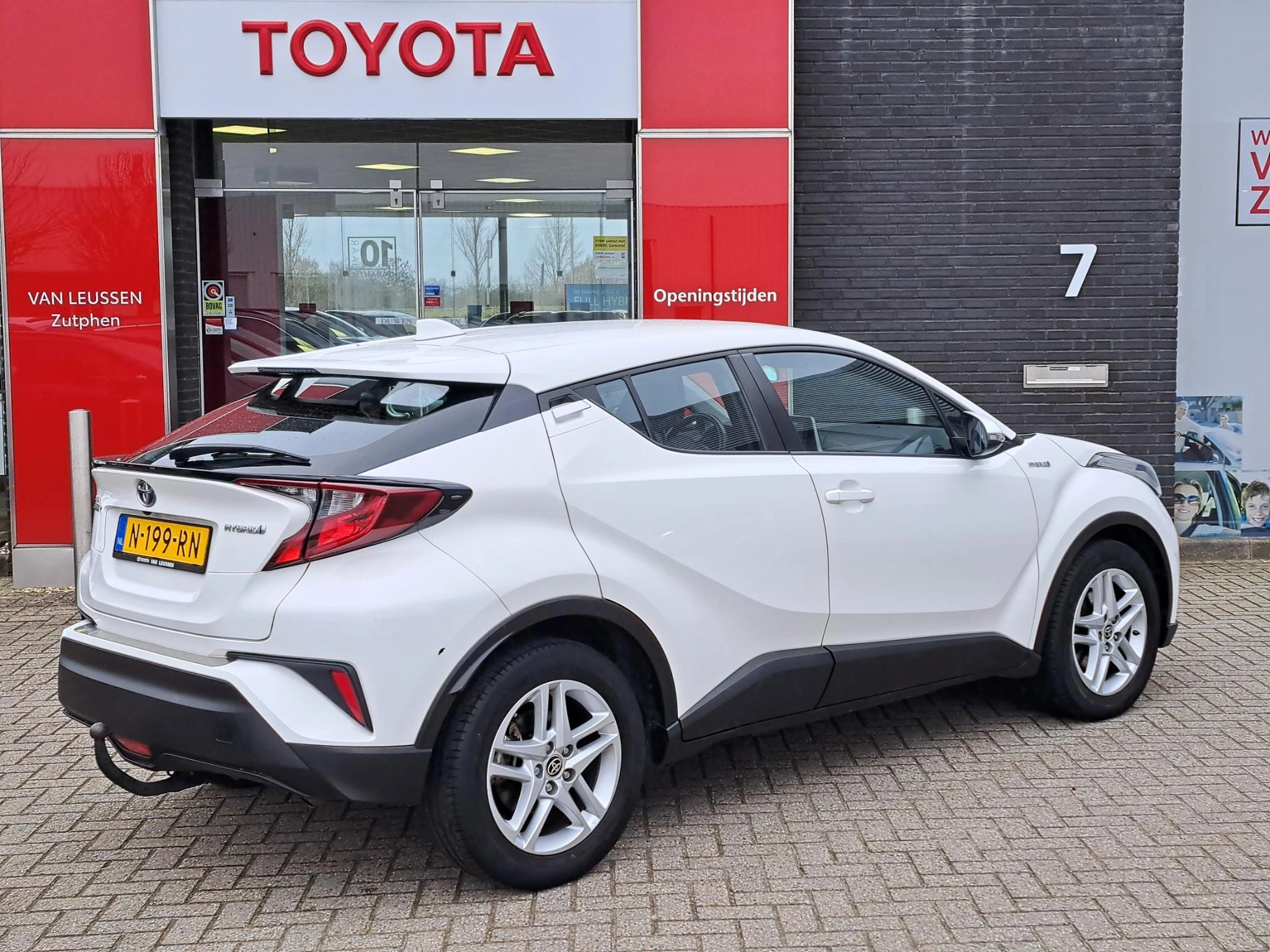 Hoofdafbeelding Toyota C-HR