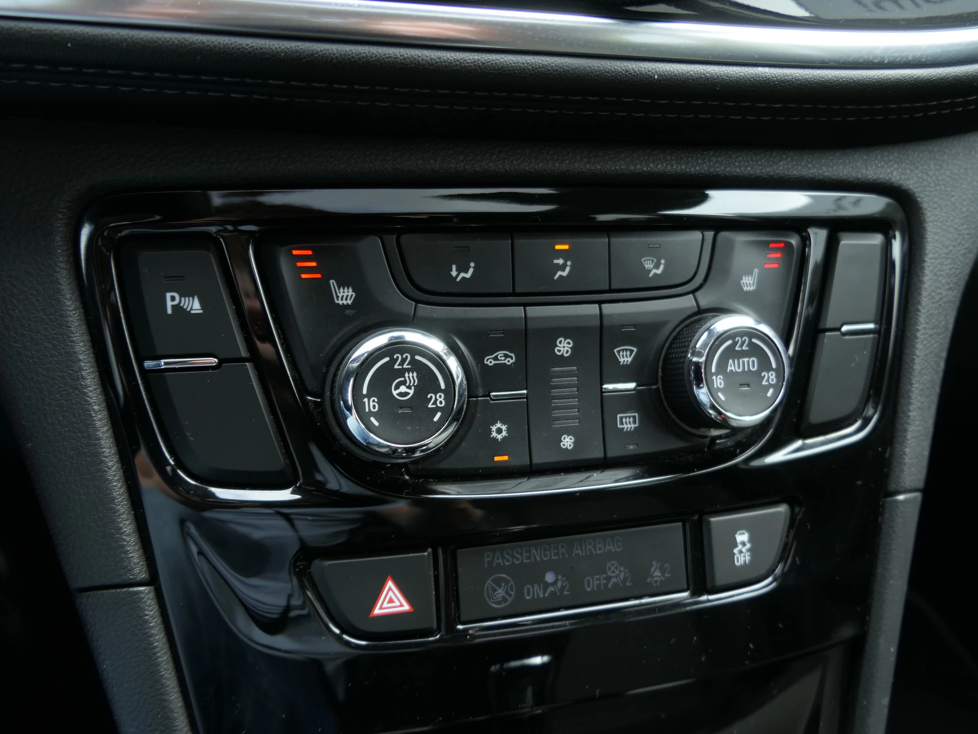 Hoofdafbeelding Opel Mokka X