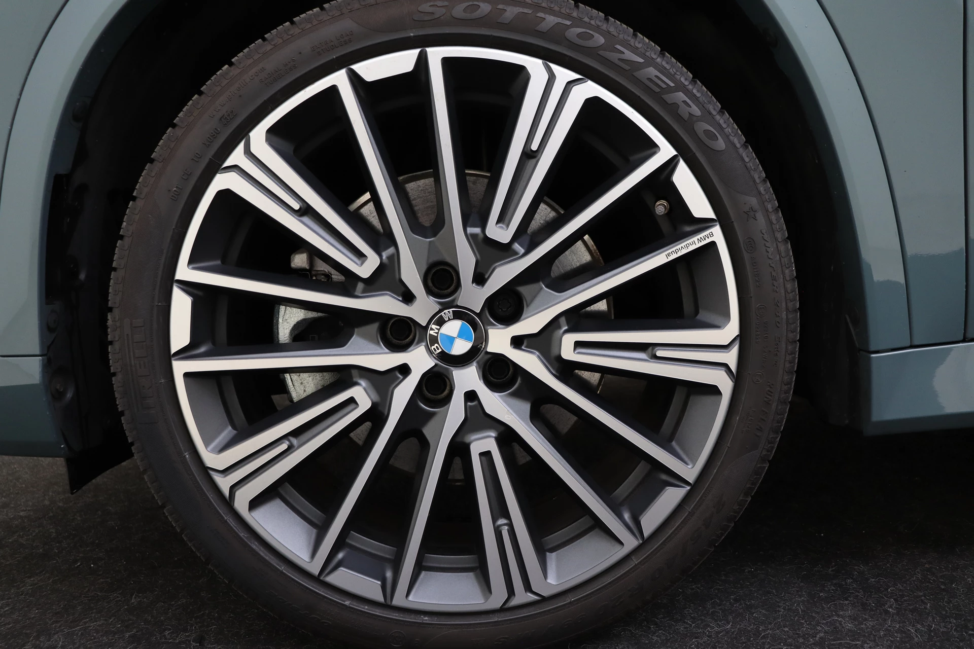 Hoofdafbeelding BMW iX1