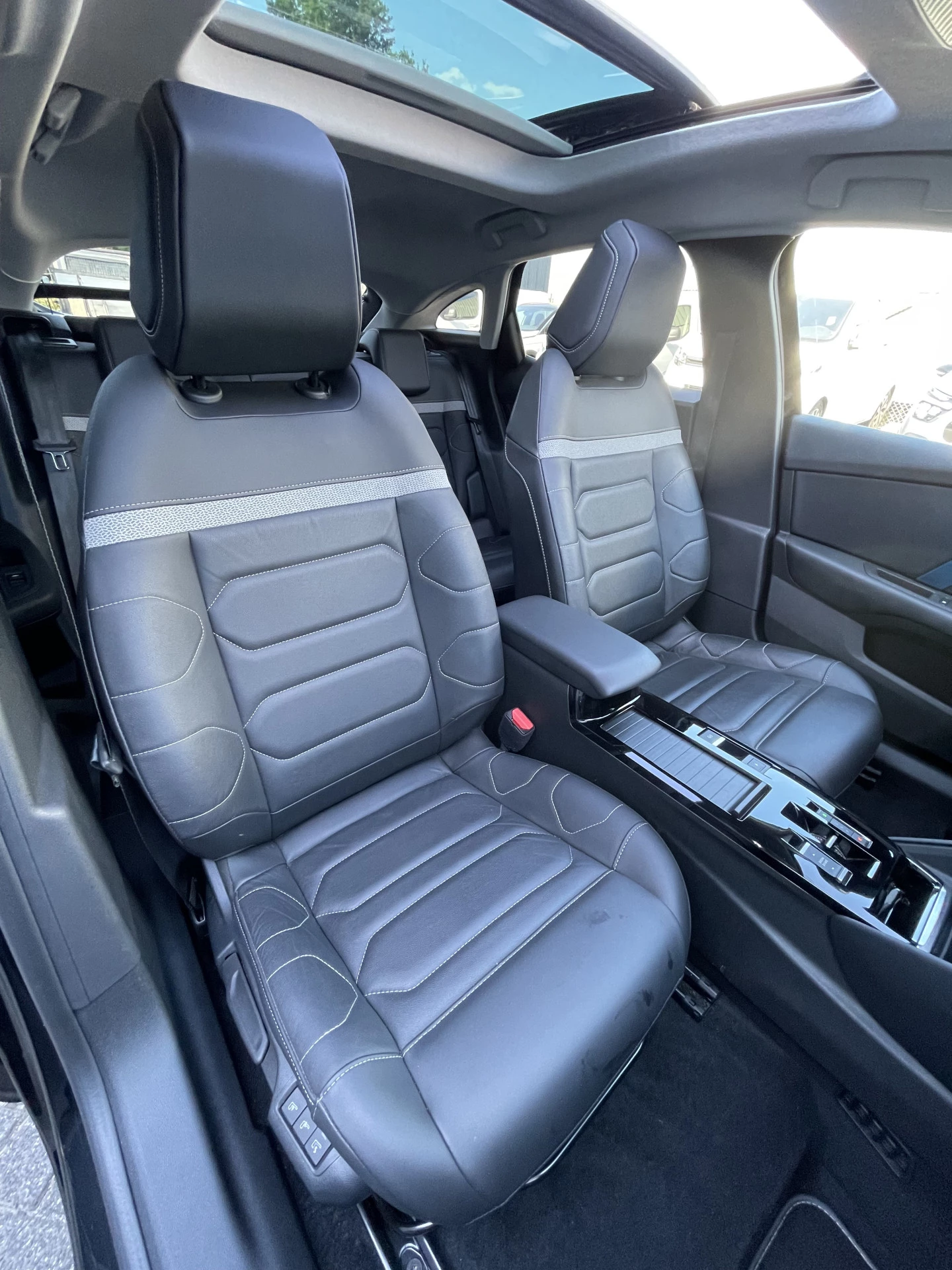 Hoofdafbeelding Citroën ë-C4