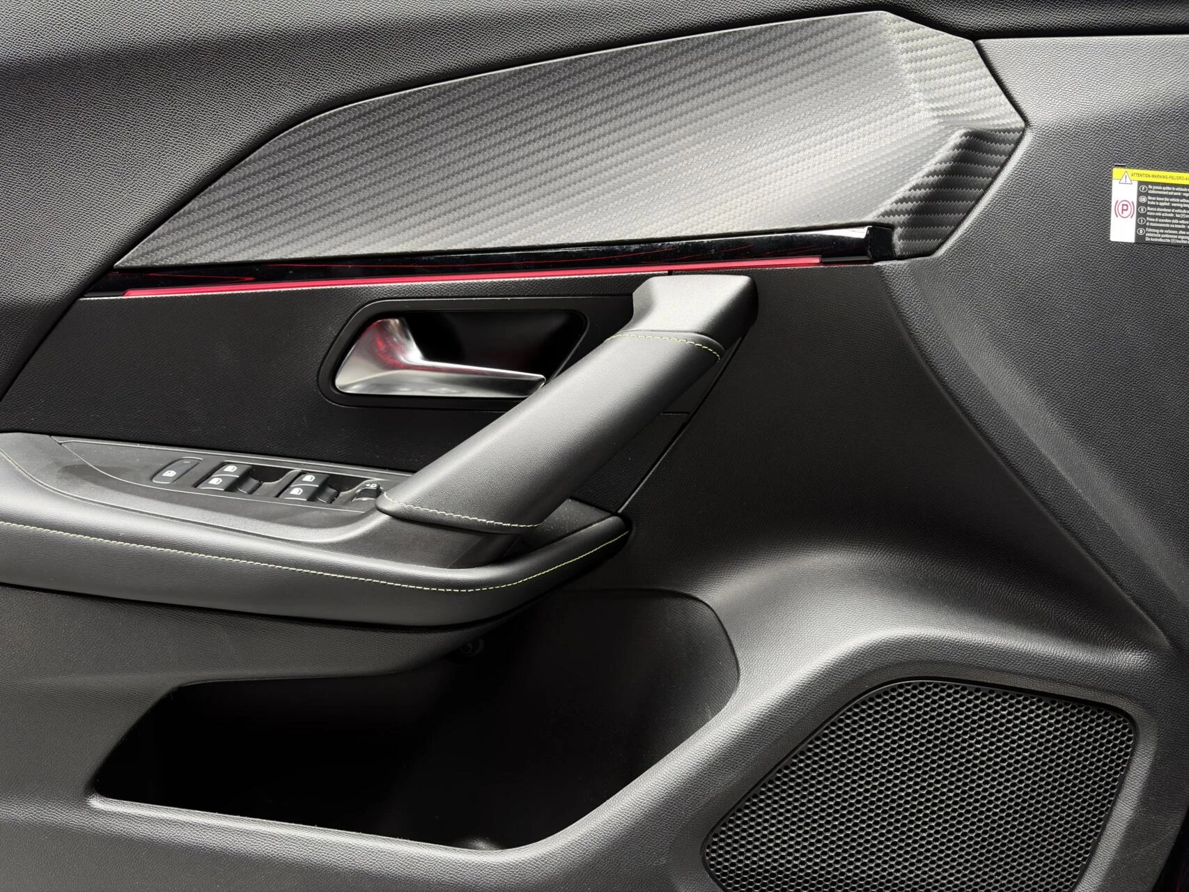 Hoofdafbeelding Peugeot e-2008