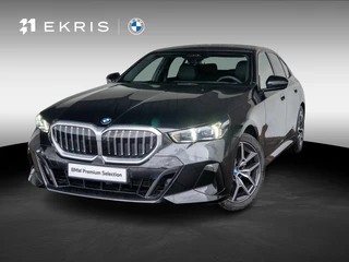 BMW 5 Serie Sedan 520i | M Sportpakket | Innovation Pack | Verwarmd Stuurwiel | Comfort Access | Panoramadak | Stoelverwarming | Harman-Kardon | Trekhaak