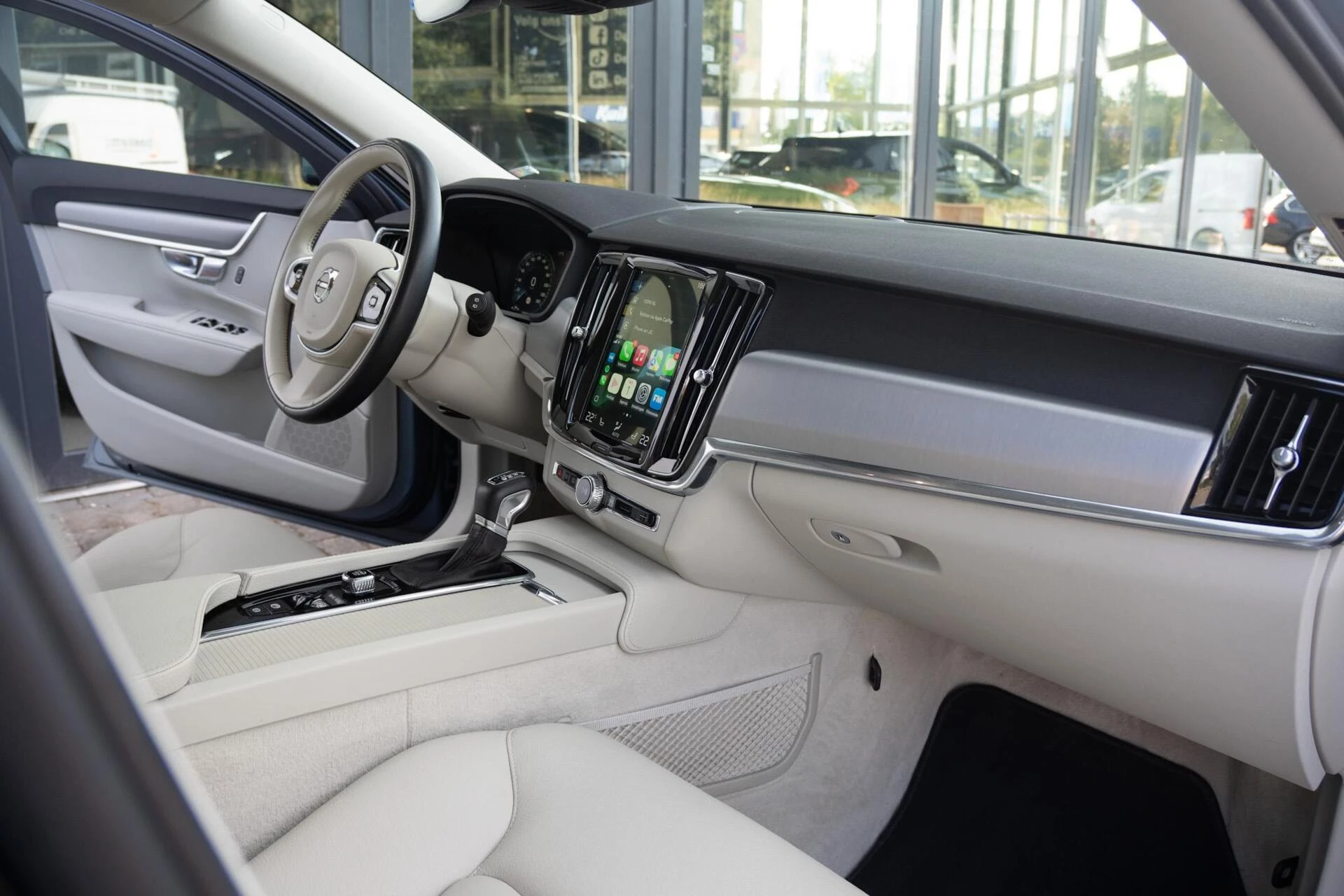 Hoofdafbeelding Volvo V90