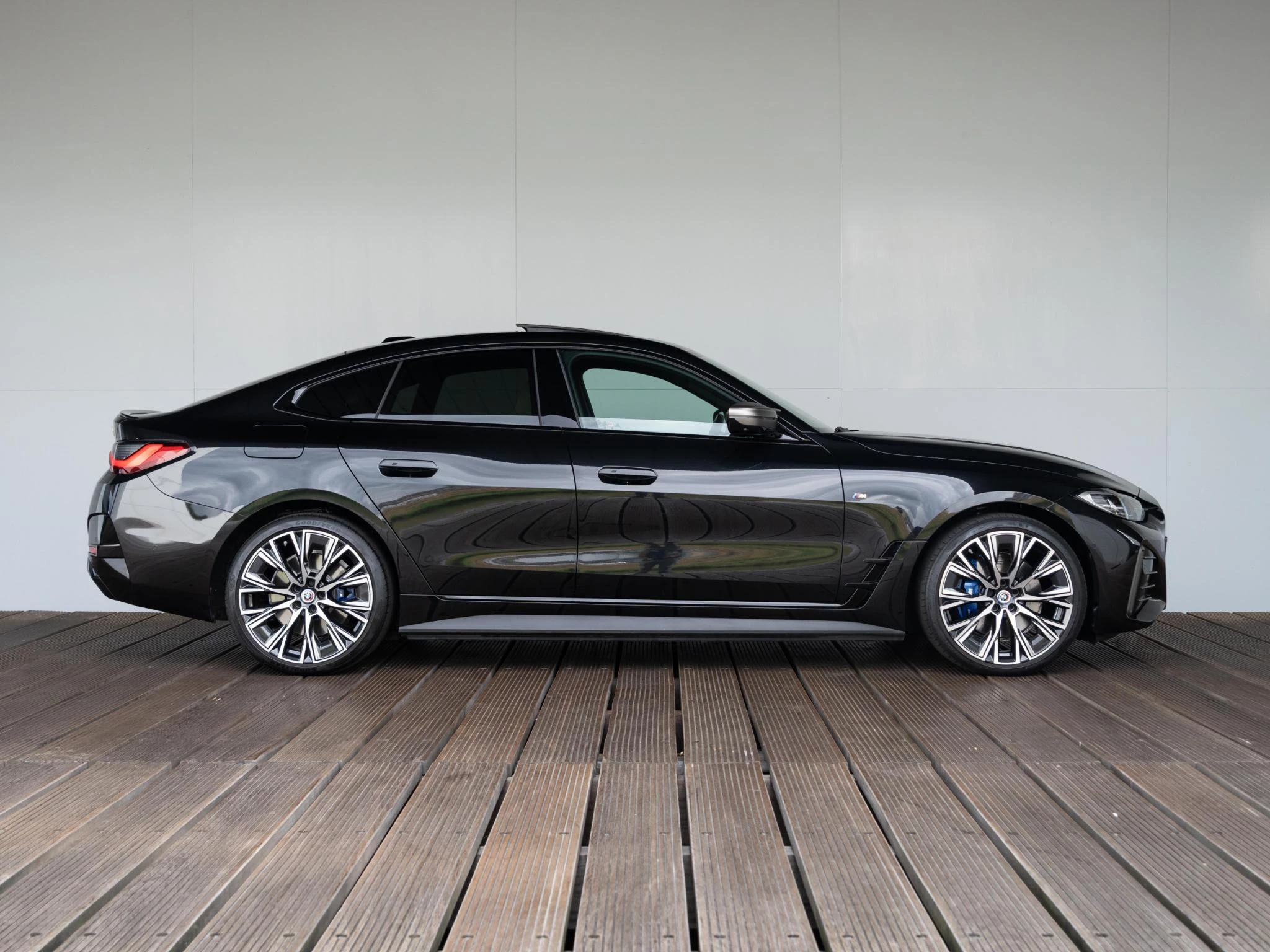 Hoofdafbeelding BMW i4