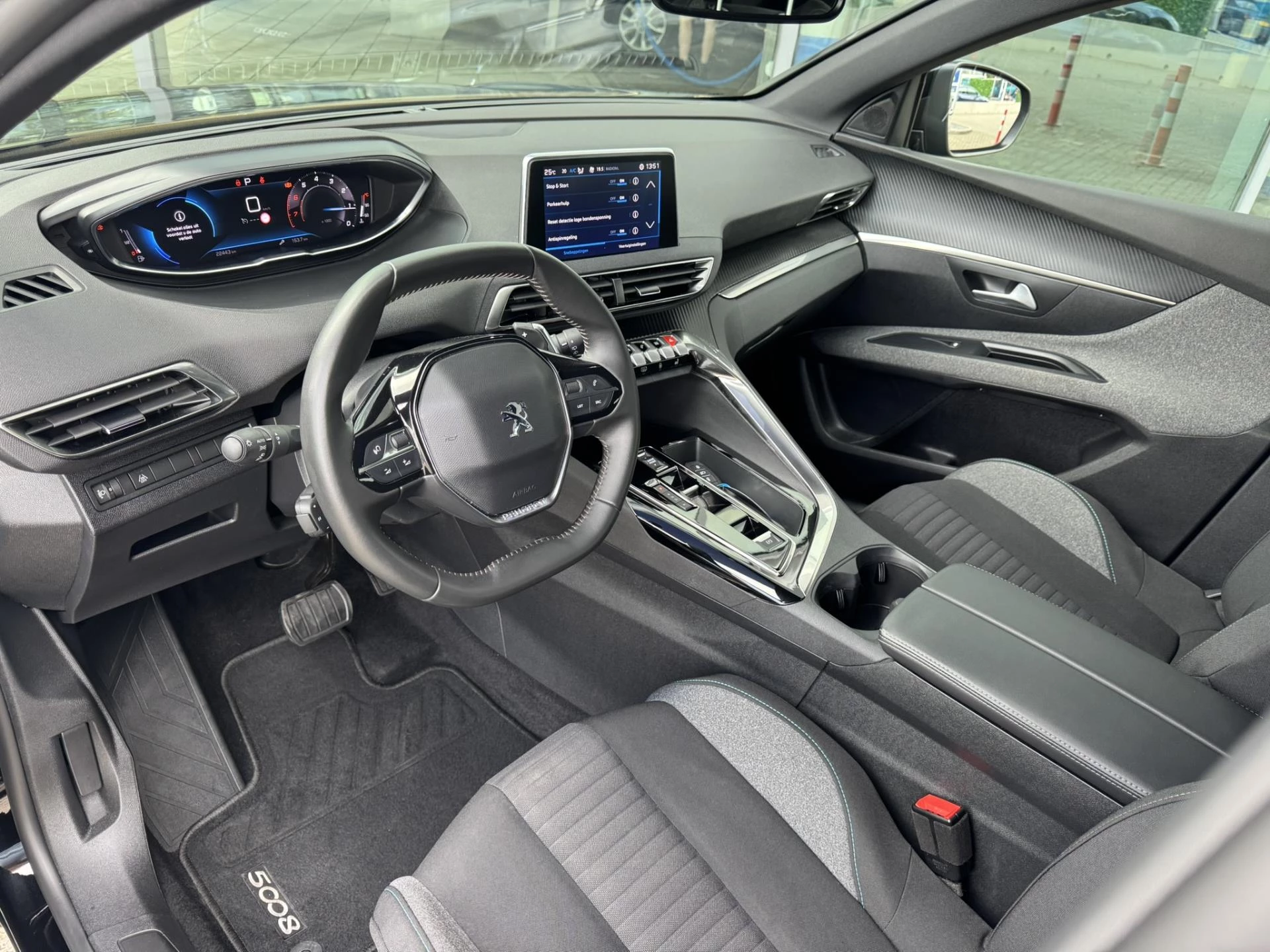 Hoofdafbeelding Peugeot 5008