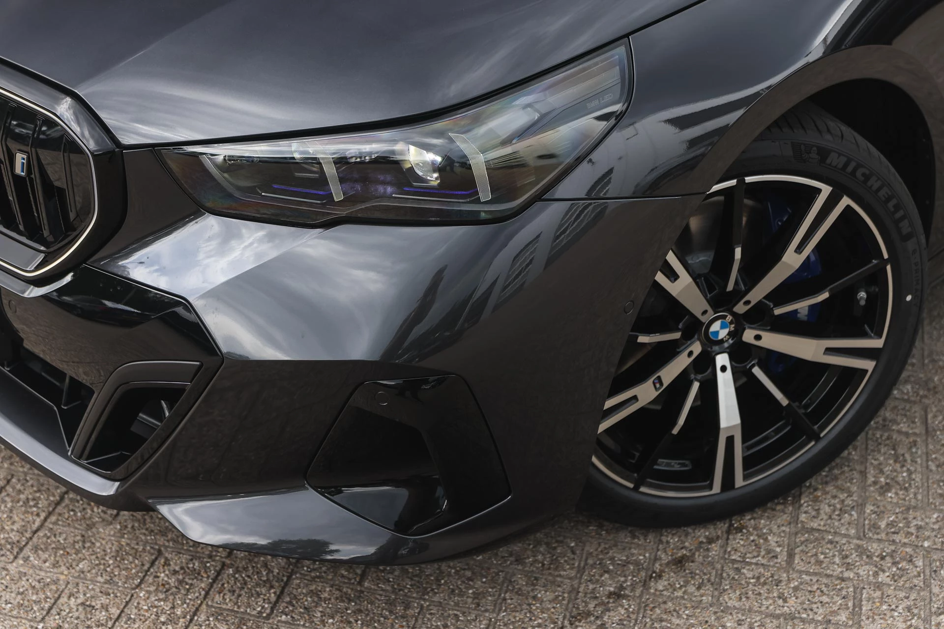 Hoofdafbeelding BMW i5