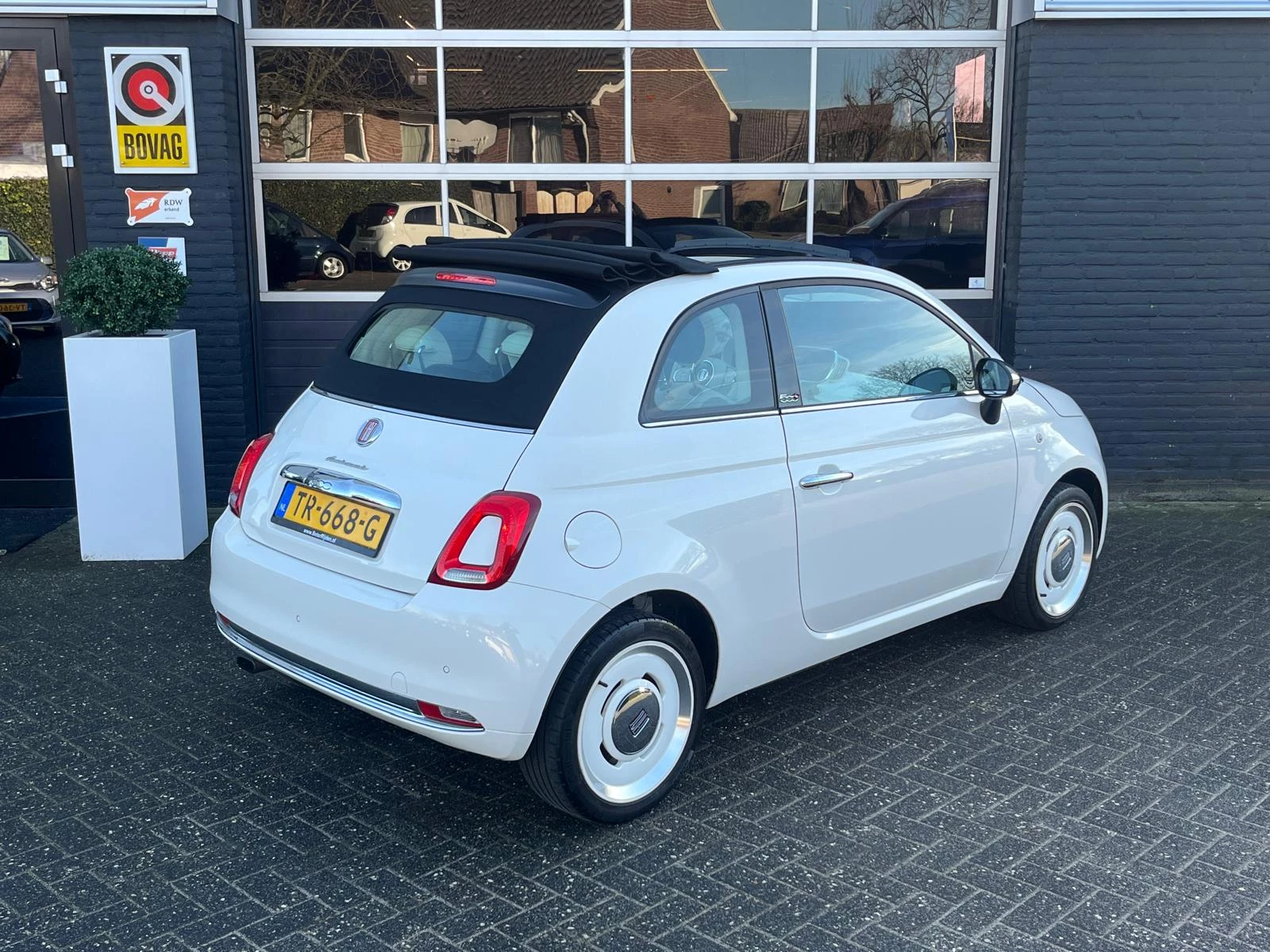 Hoofdafbeelding Fiat 500C