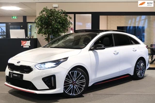 Hoofdafbeelding Kia ProCeed Kia ProCeed 1.6 T-GDI GT AUT 204PK Pano Navi Led Leder Cam Pdc Cruise