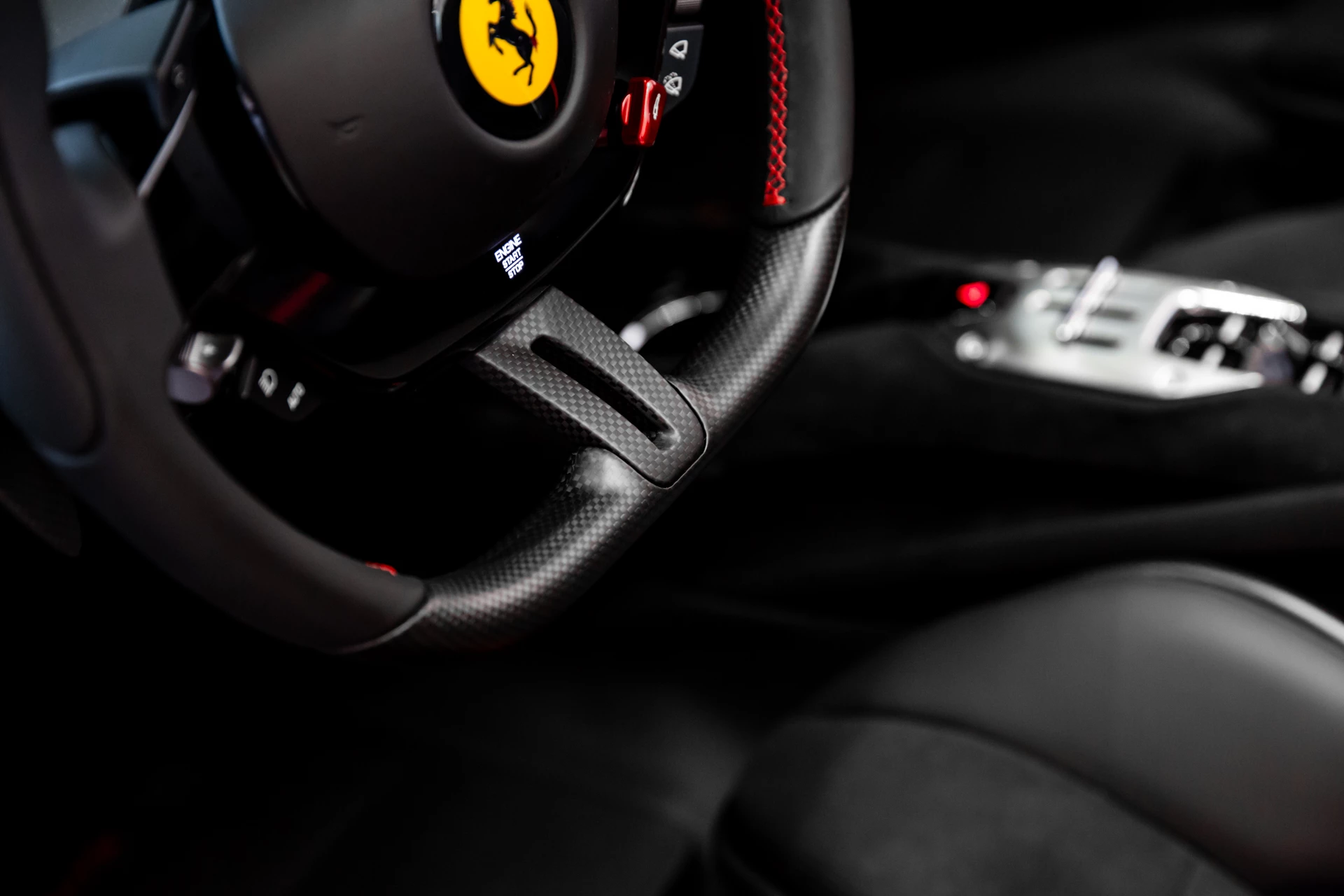 Hoofdafbeelding Ferrari 296