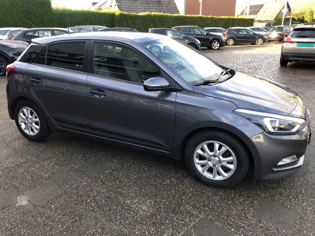 Hoofdafbeelding Hyundai i20
