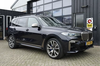 Hoofdafbeelding BMW X7 BMW X7 M50d 400 PK 6p. | Dealer Onderhouden | B&W Audio | Head-Up | Pano