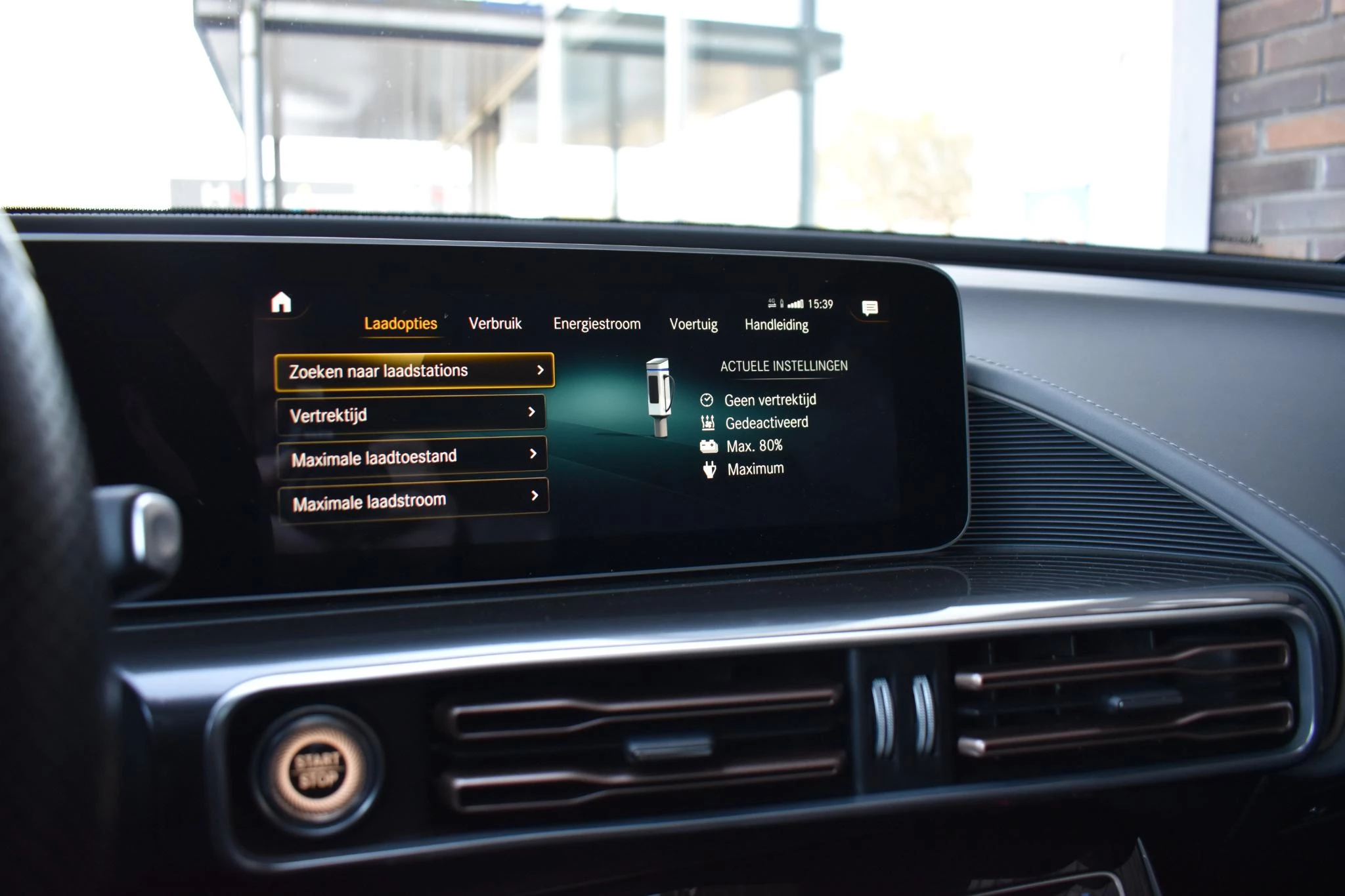 Hoofdafbeelding Mercedes-Benz EQC