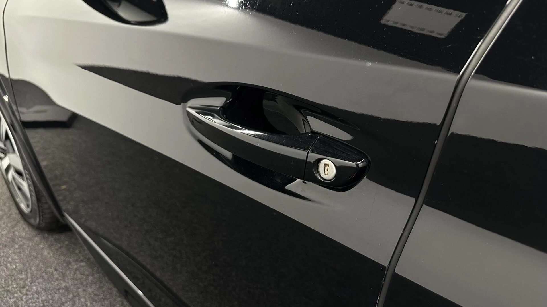 Hoofdafbeelding Peugeot e-208