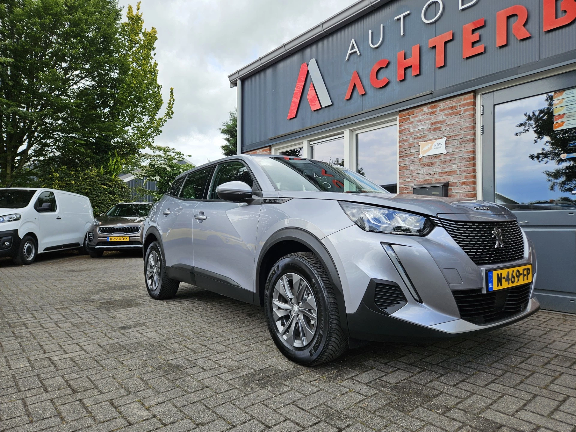 Hoofdafbeelding Peugeot e-2008