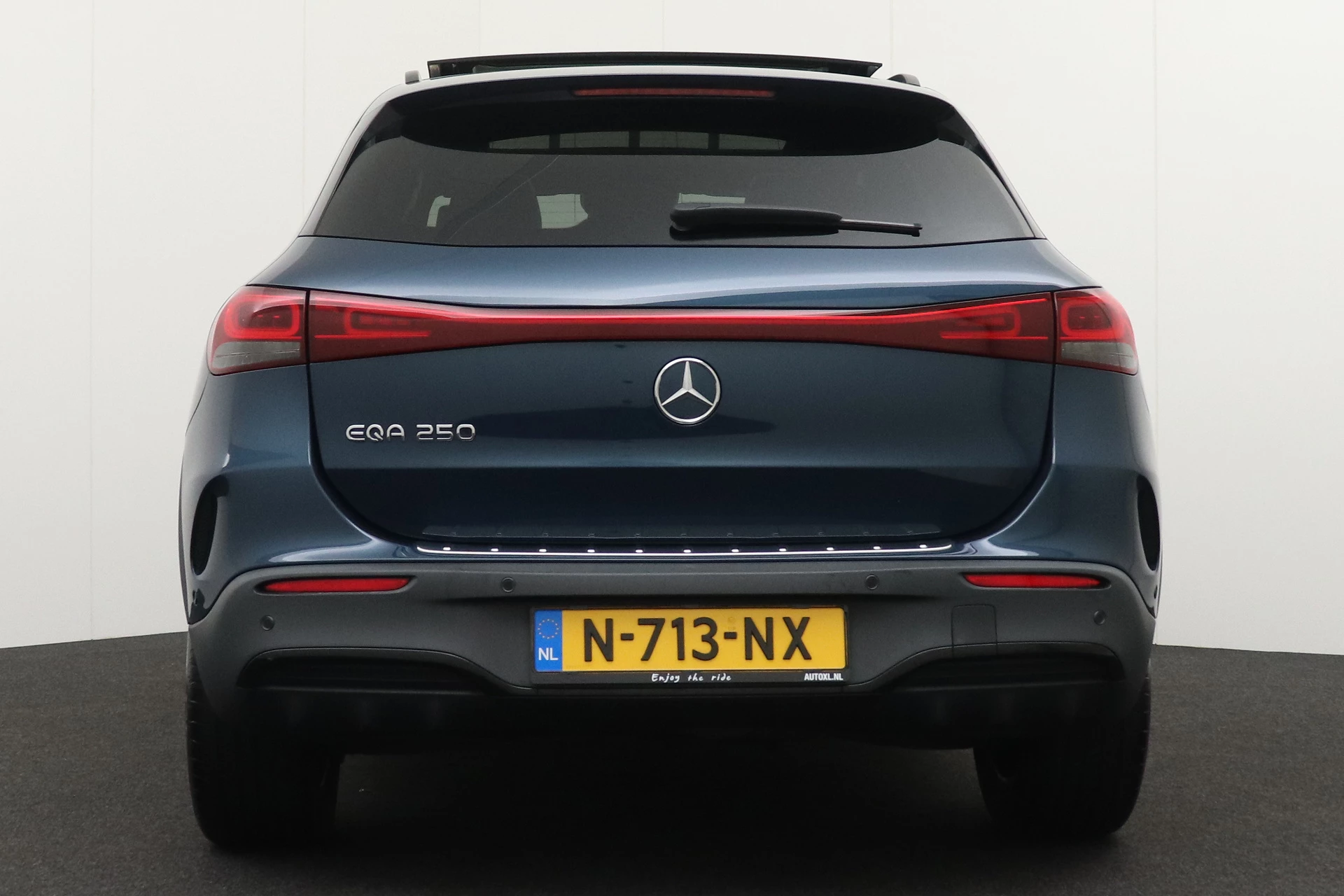 Hoofdafbeelding Mercedes-Benz EQA