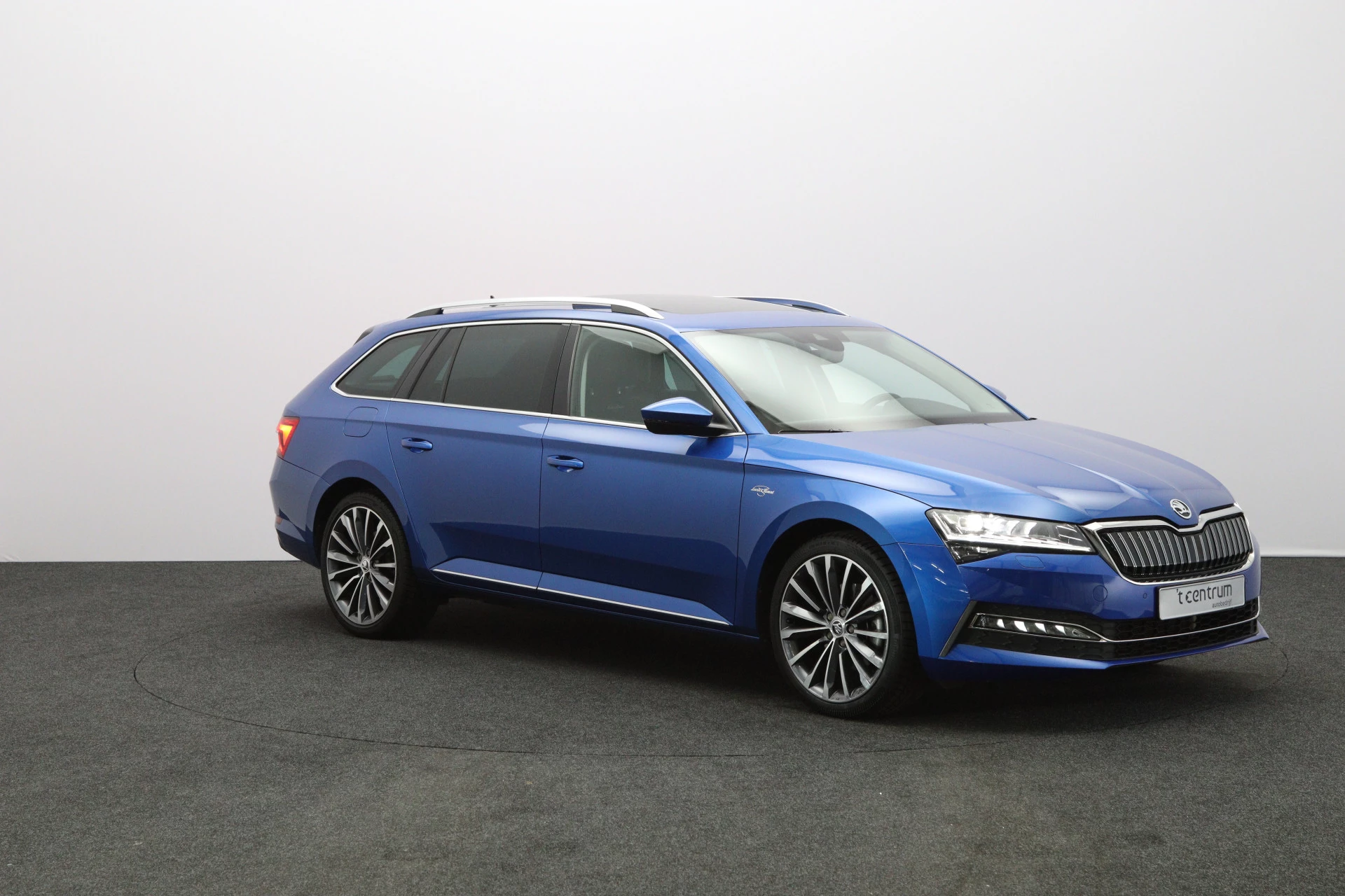Hoofdafbeelding Škoda Superb