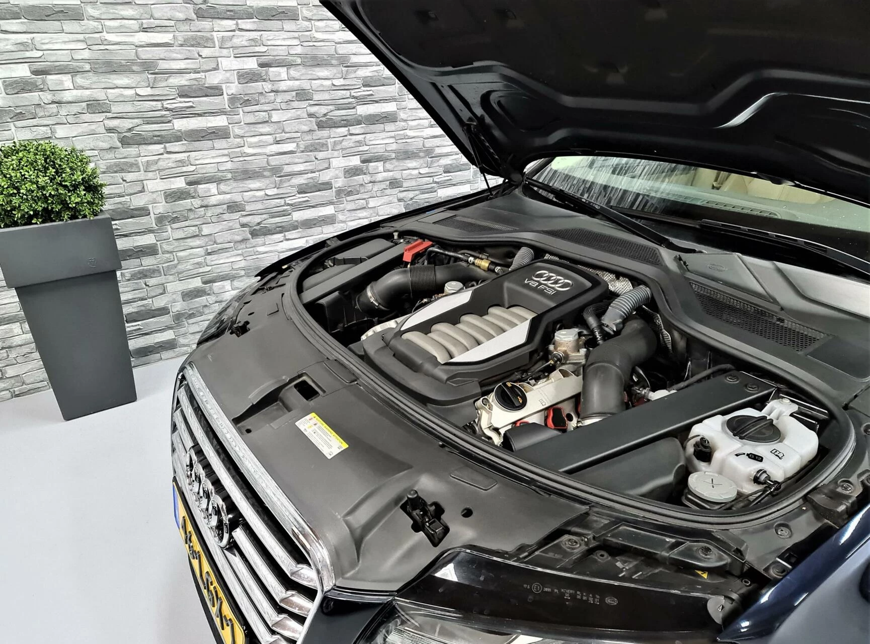 Hoofdafbeelding Audi A8