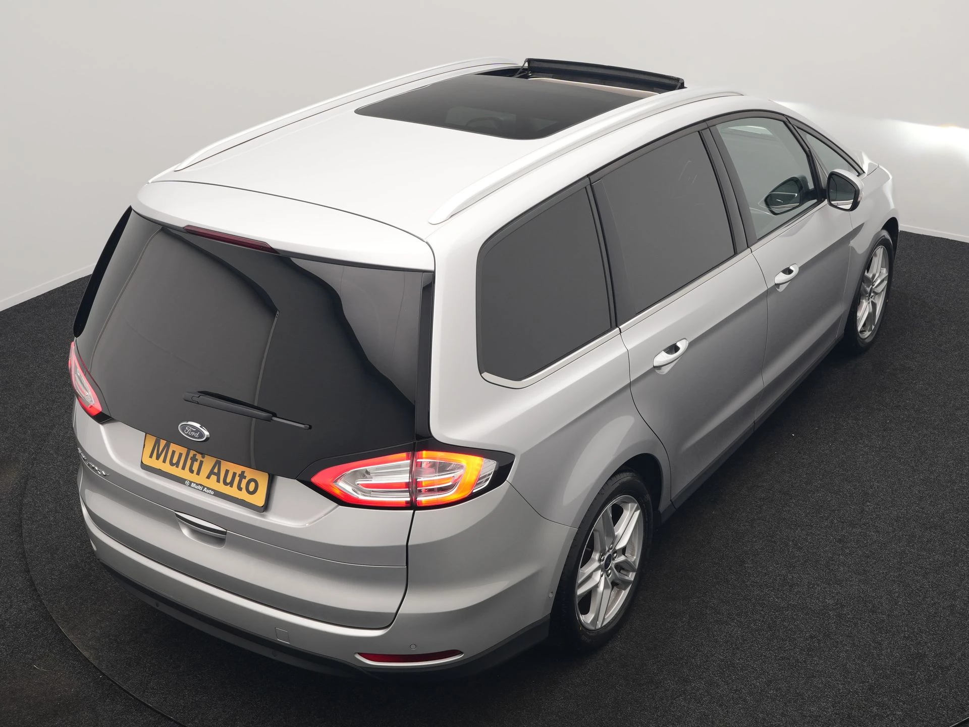 Hoofdafbeelding Ford Galaxy