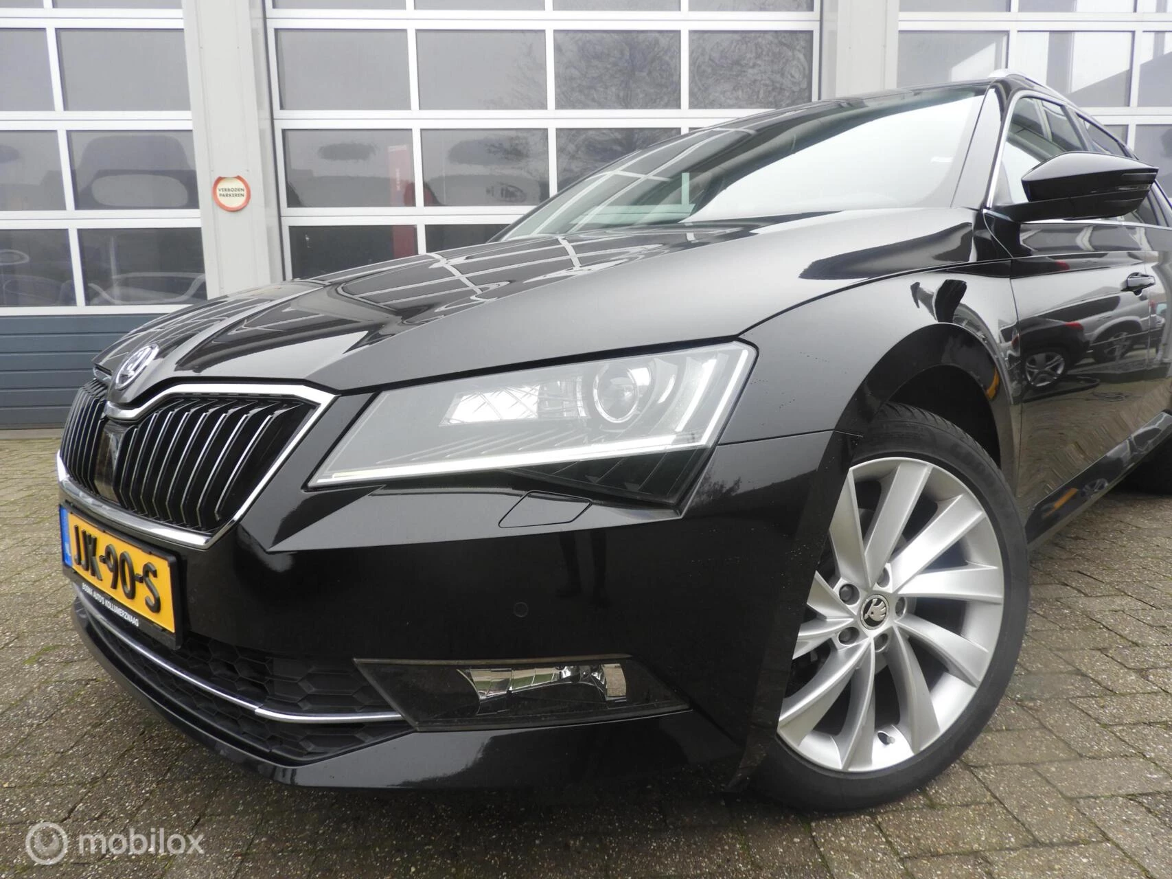 Hoofdafbeelding Škoda Superb