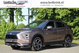 Hoofdafbeelding Mitsubishi Eclipse Cross Mitsubishi Eclipse Cross 2.4 PHEV Intense+ Navi Camera Leder/alcantara Pdc Stoelverwarming