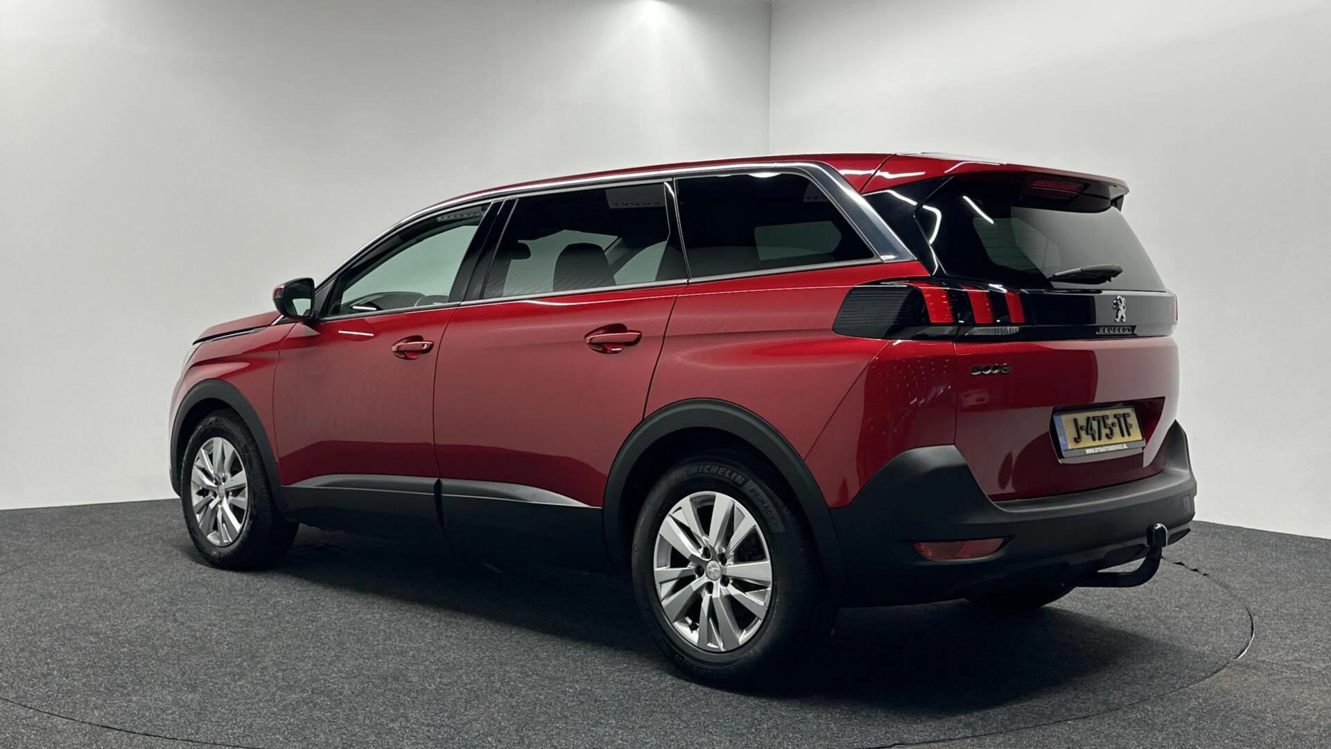 Hoofdafbeelding Peugeot 5008